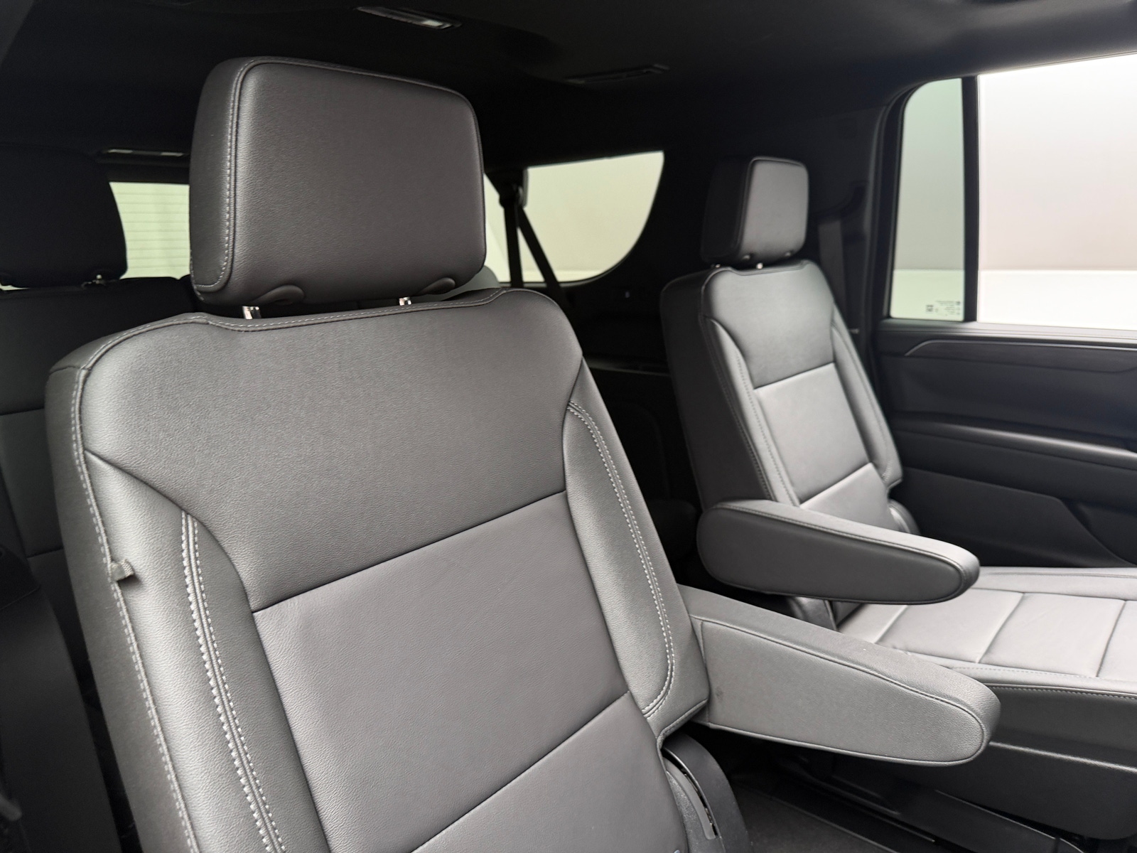 Thumbnail: 2024 Chevrolet Suburban - 5