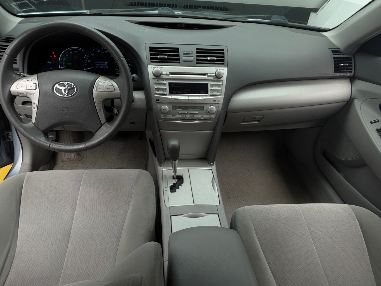 Thumbnail: 2011 Toyota Camry - 3
