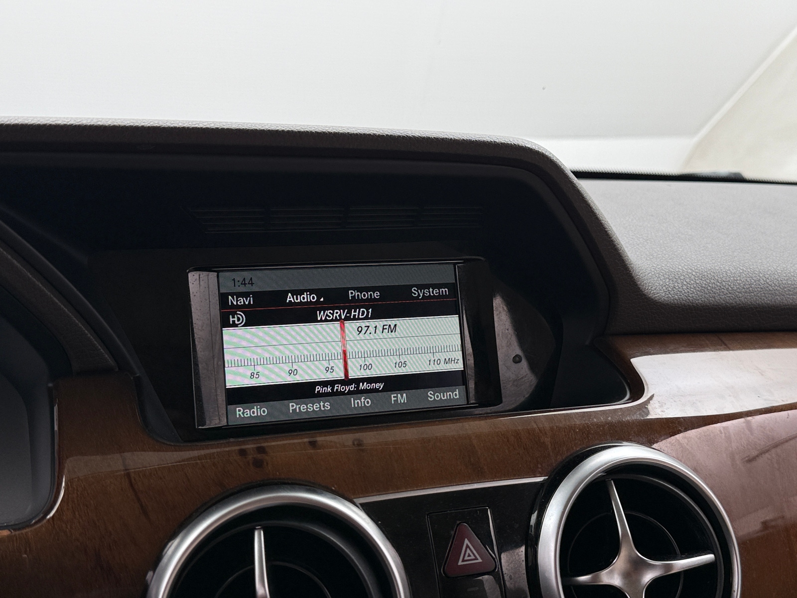 Thumbnail: 2015 Mercedes-Benz GLK - 3