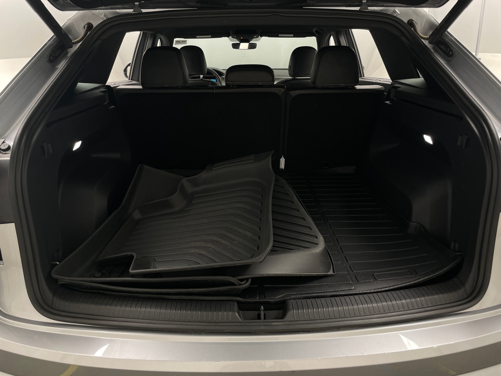 Thumbnail: 2024 Volkswagen Atlas - 6