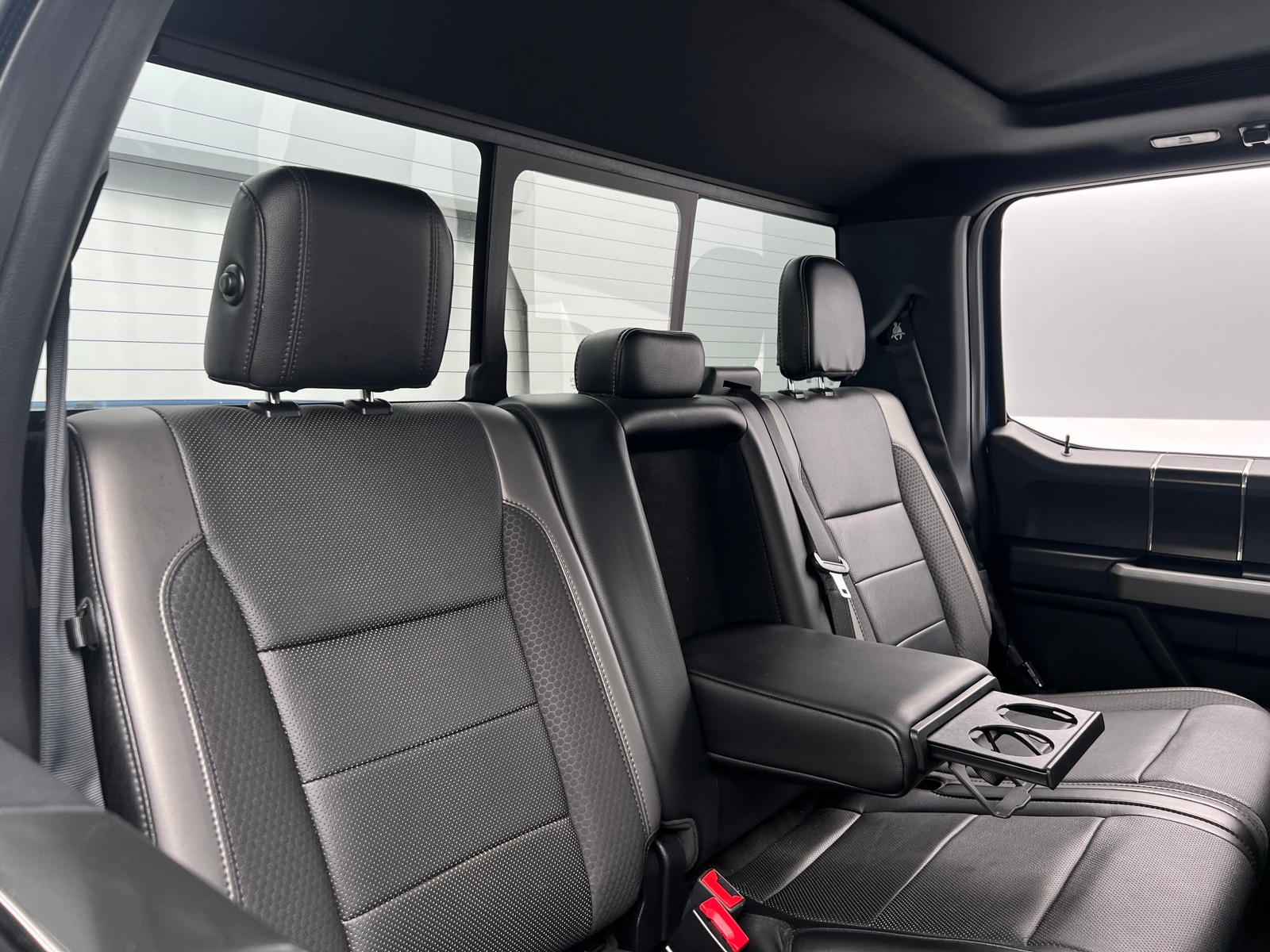 Thumbnail: 2019 Ford Econoline - 6