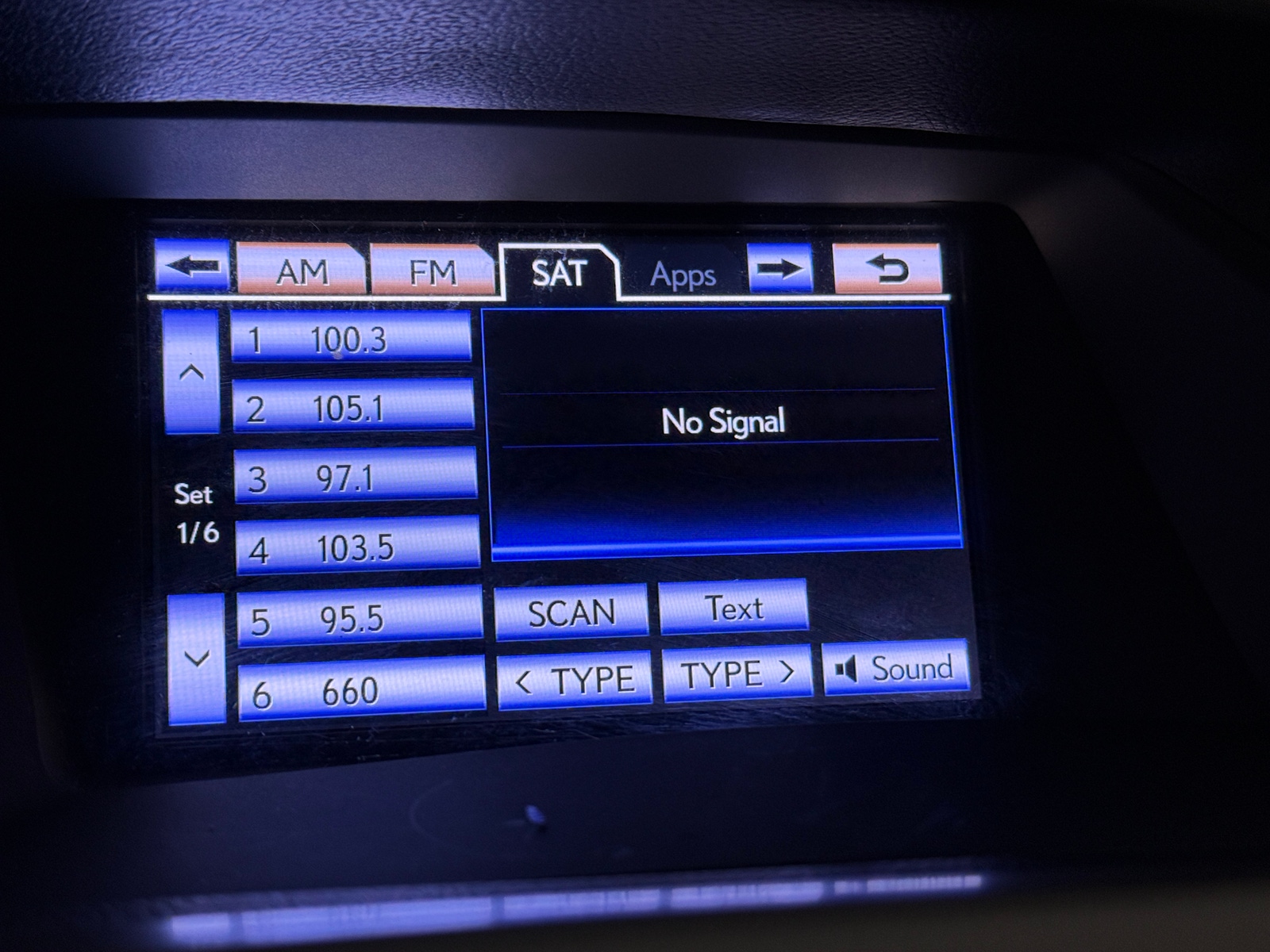 Thumbnail: 2015 Lexus RX - 4