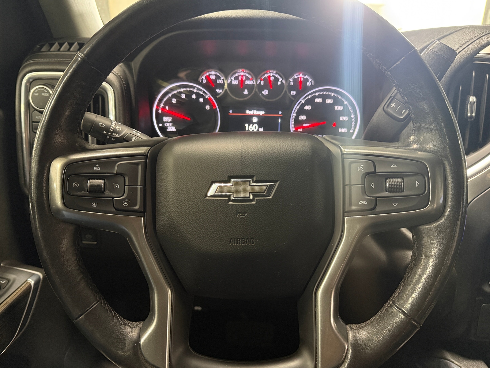 Thumbnail: 2022 Chevrolet Silverado 1500 - 5