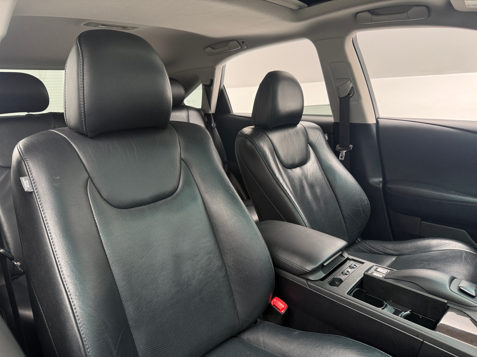 Thumbnail: 2013 Lexus RX - 2