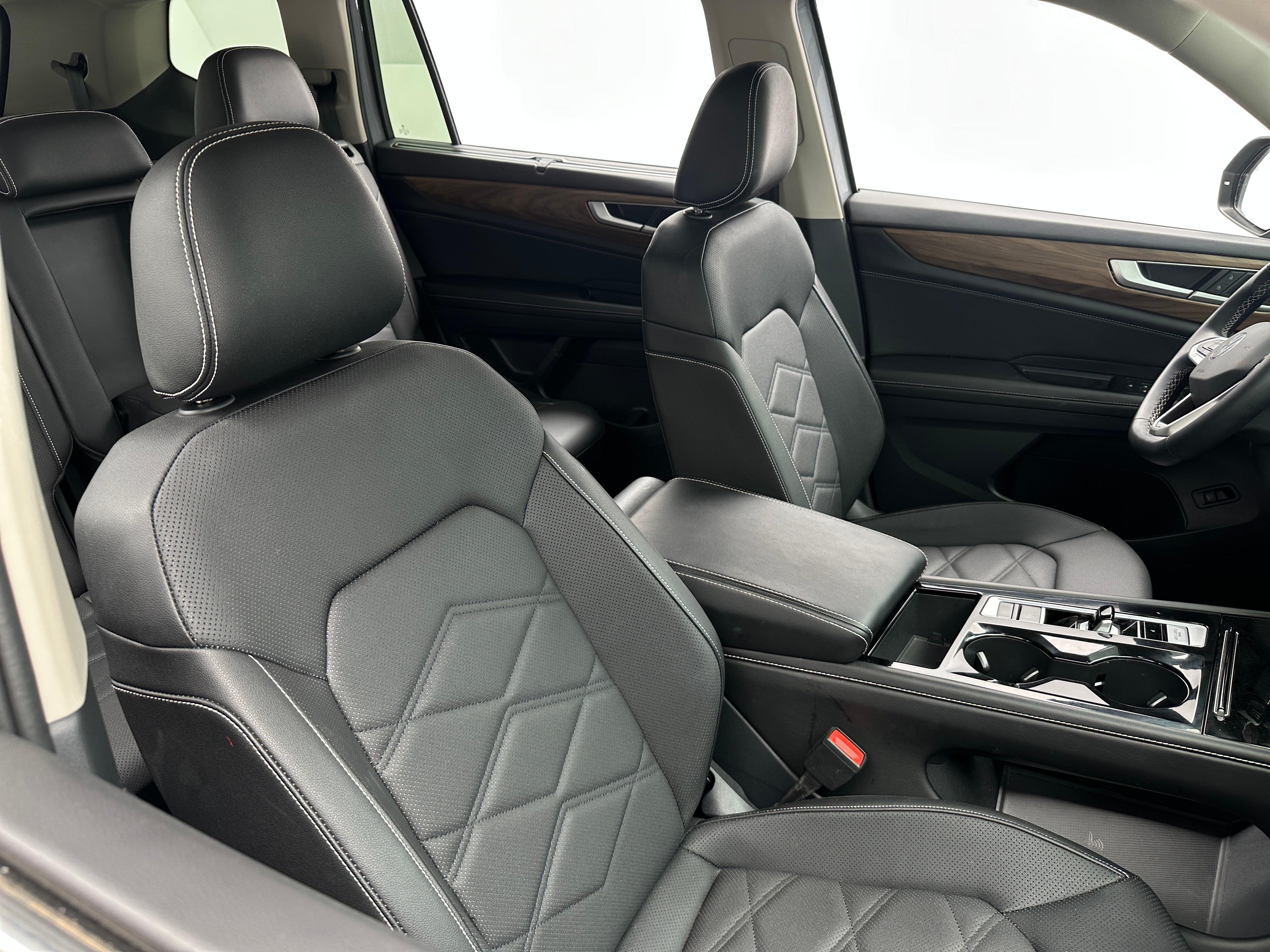 2026 Volkswagen Atlas SE w/Tech