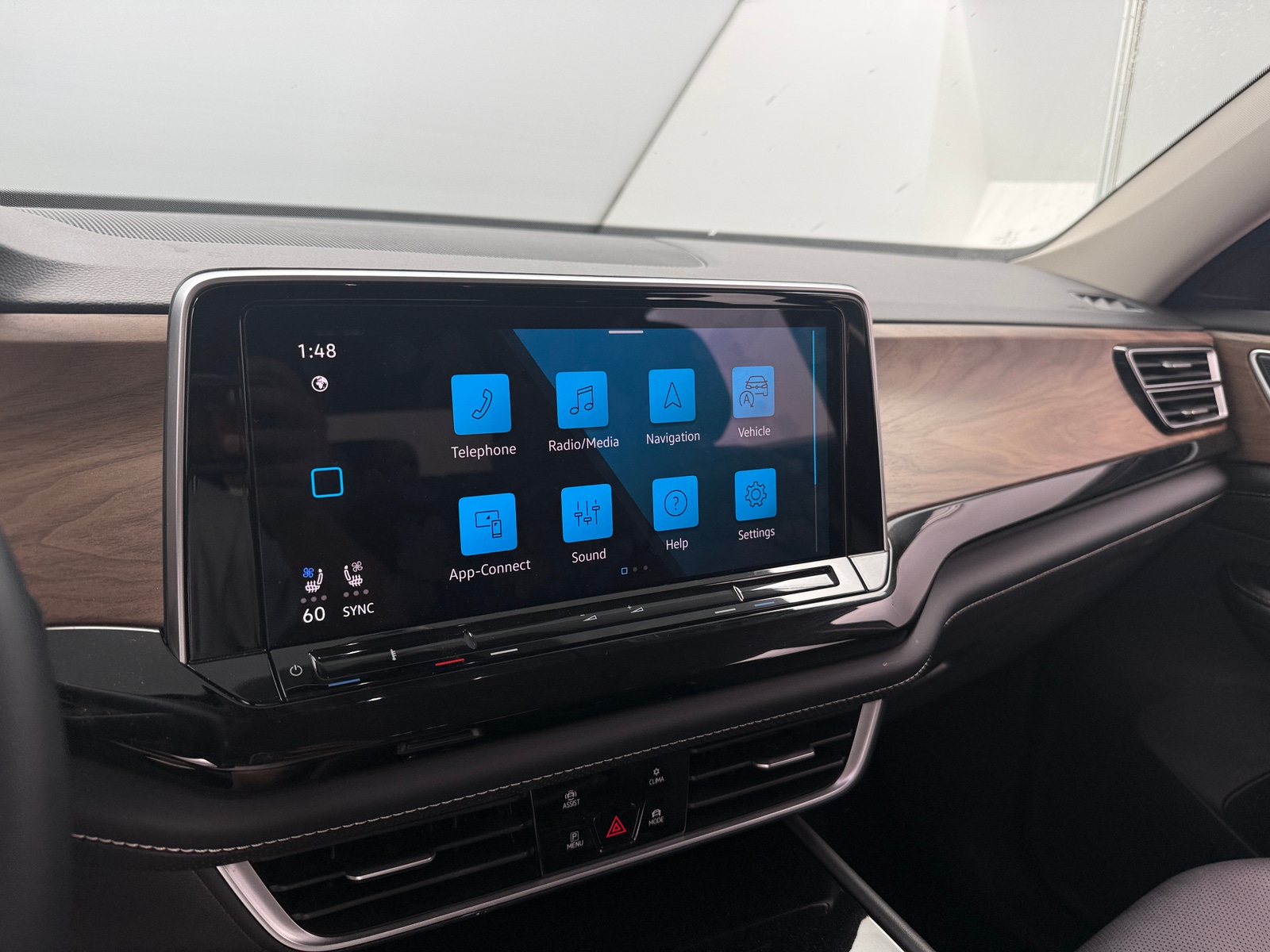 Thumbnail: 2026 Volkswagen Atlas - 3