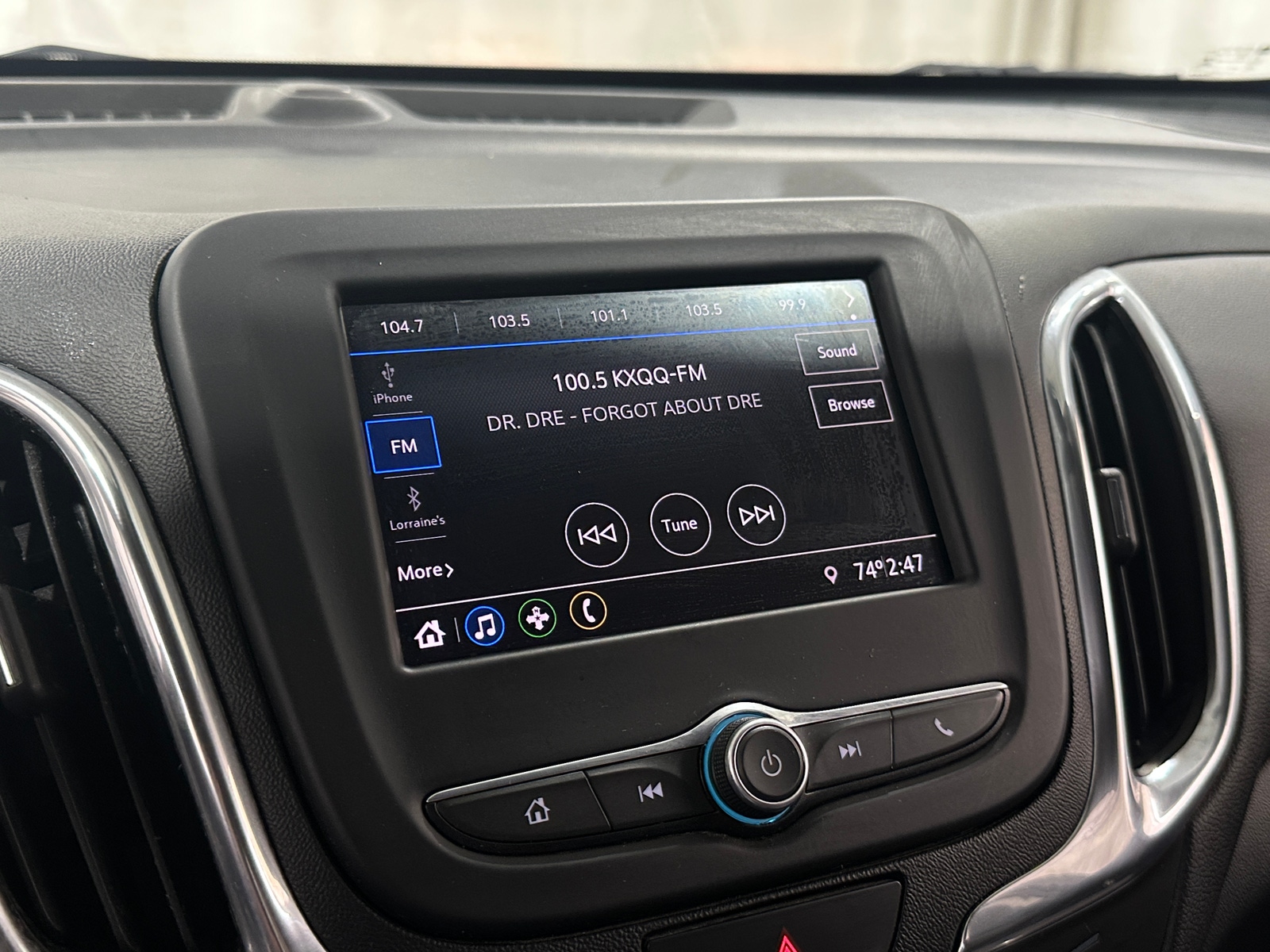 Thumbnail: 2020 Chevrolet Equinox - 4