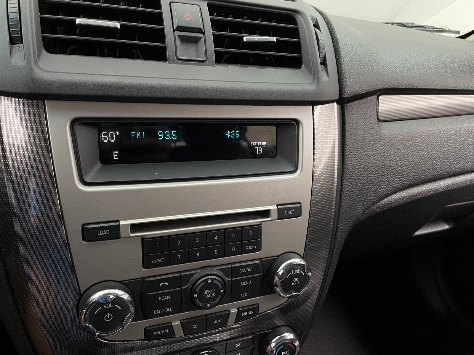 Thumbnail: 2012 Ford Fusion - 3