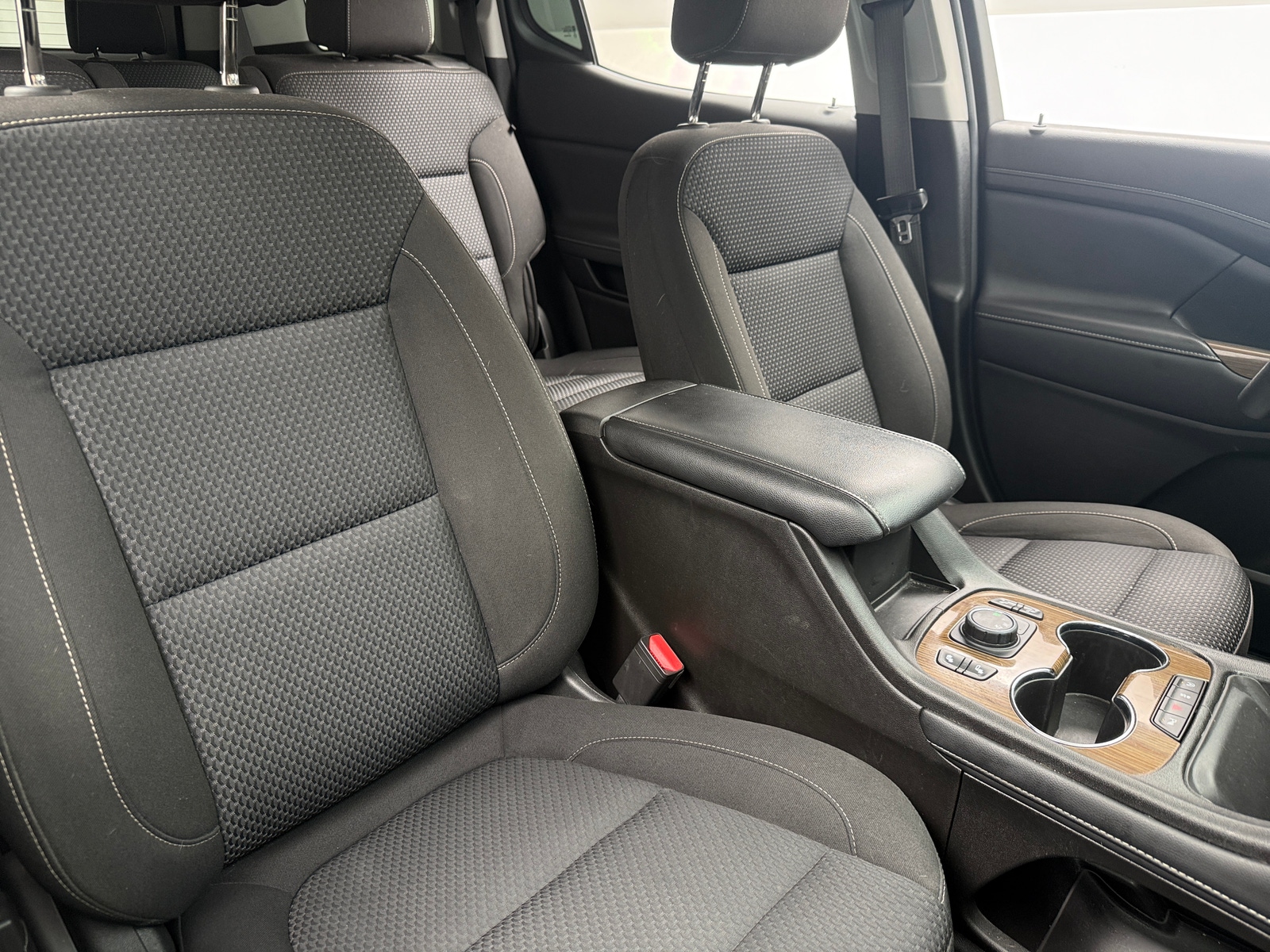 Thumbnail: 2023 GMC Acadia - 2