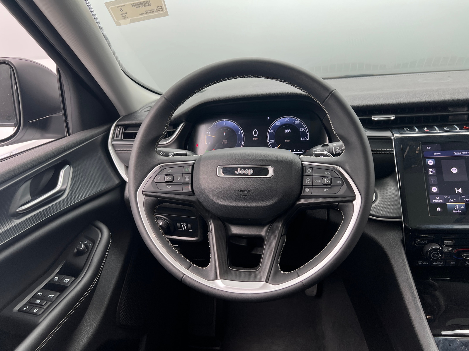 Thumbnail: 2023 Jeep Grand Cherokee - 5
