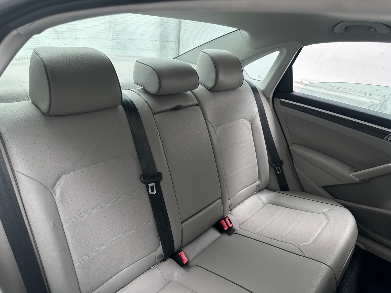 Thumbnail: 2016 Volkswagen Passat - 5