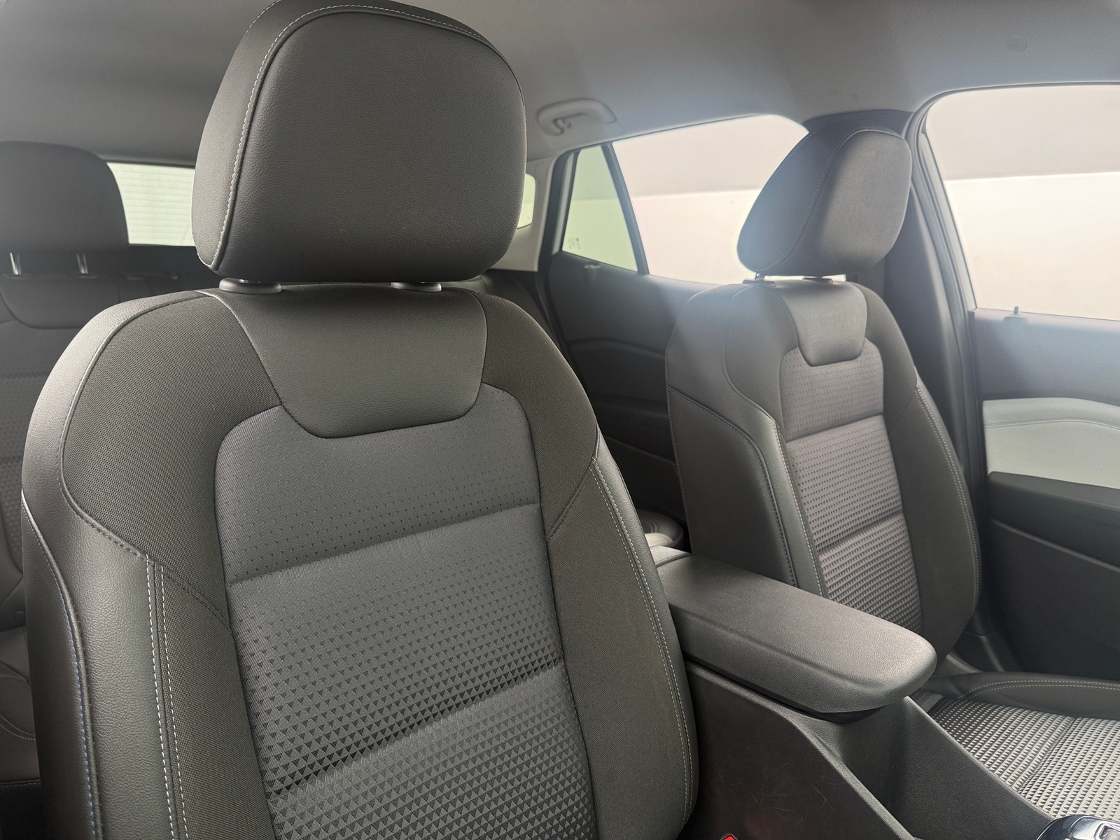 Thumbnail: 2025 Chevrolet Trax - 2