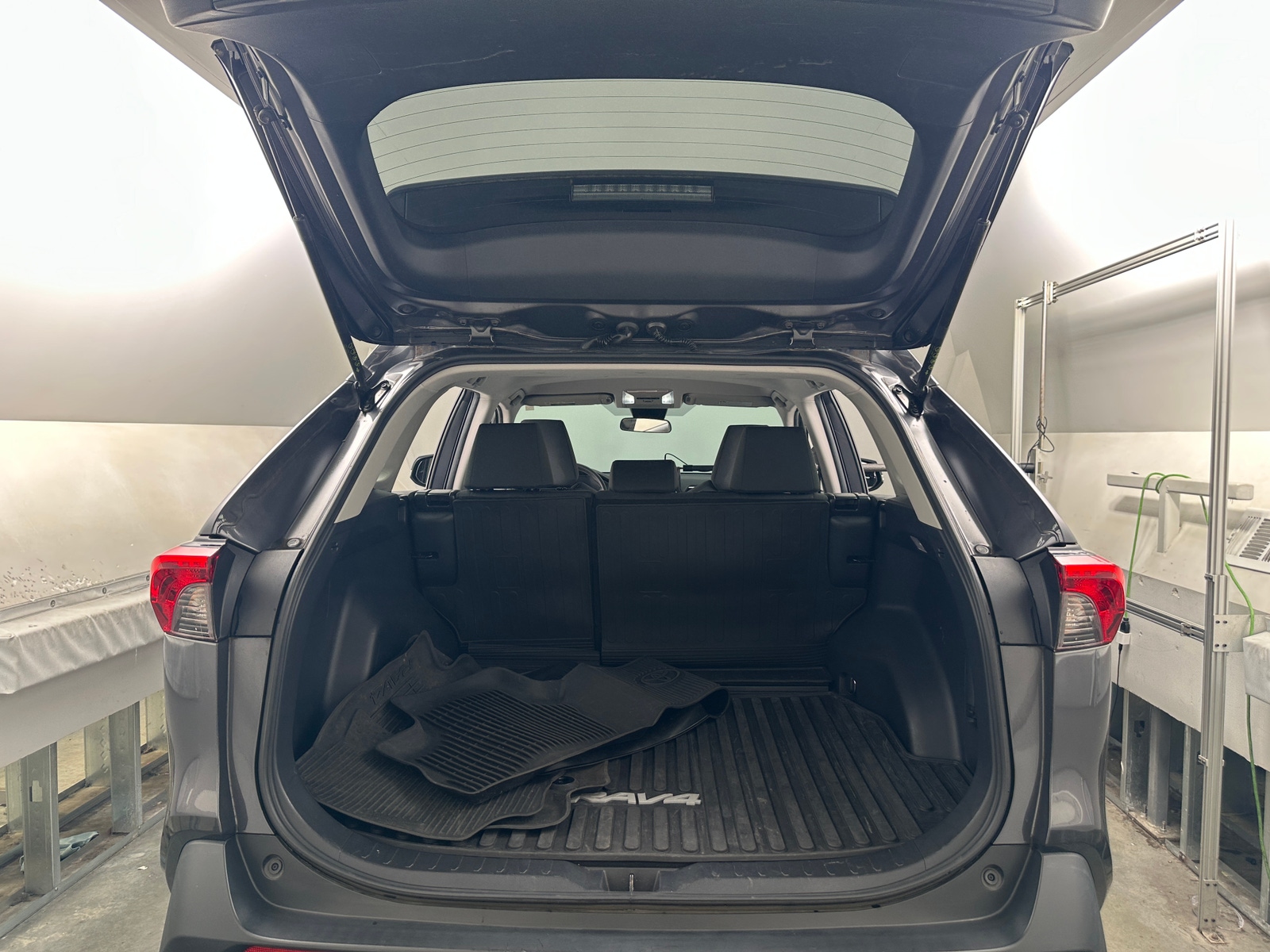 Thumbnail: 2021 Toyota RAV4 - 7