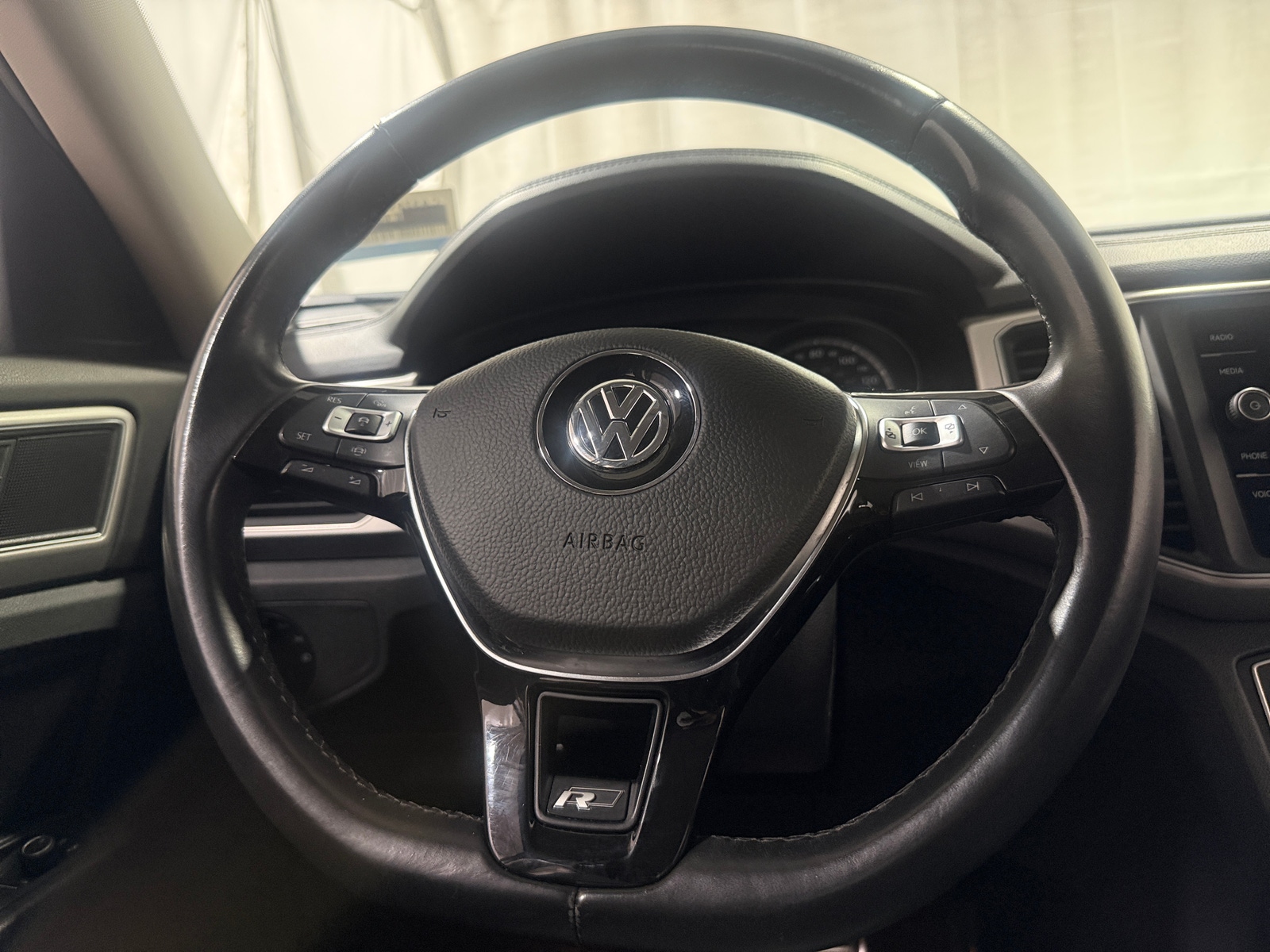Thumbnail: 2019 Volkswagen Atlas - 4