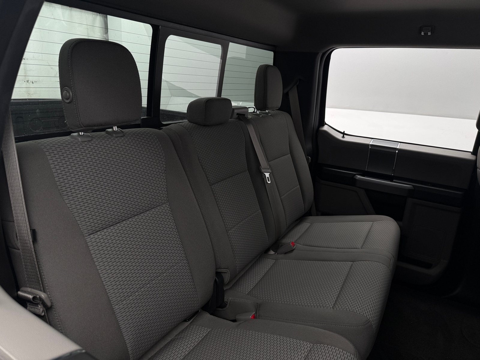 Thumbnail: 2017 Ford Econoline - 6
