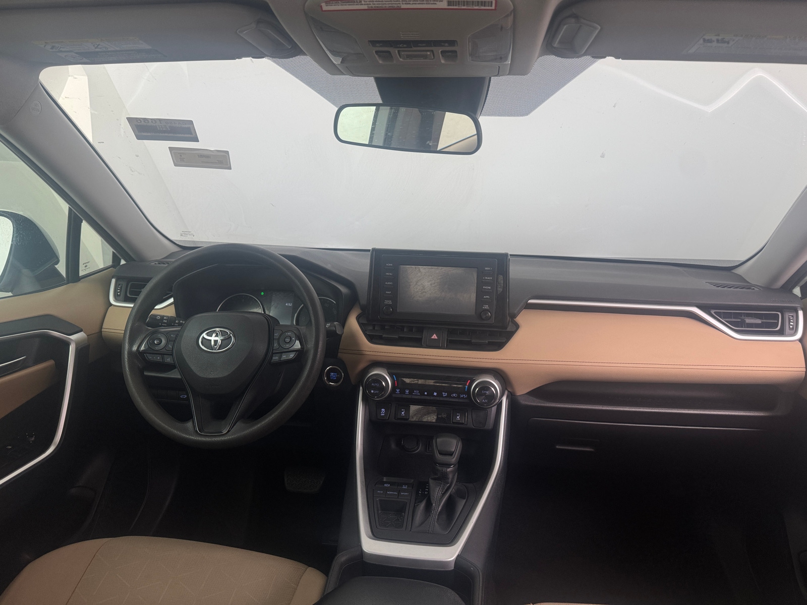 Thumbnail: 2019 Toyota RAV4 - 3