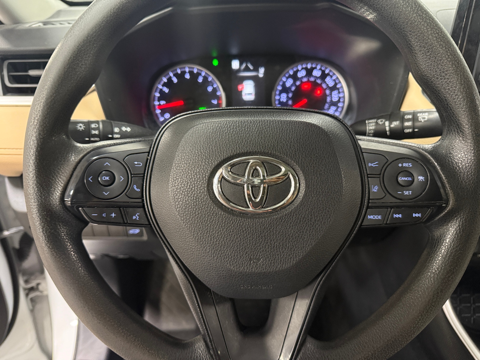Thumbnail: 2019 Toyota RAV4 - 5