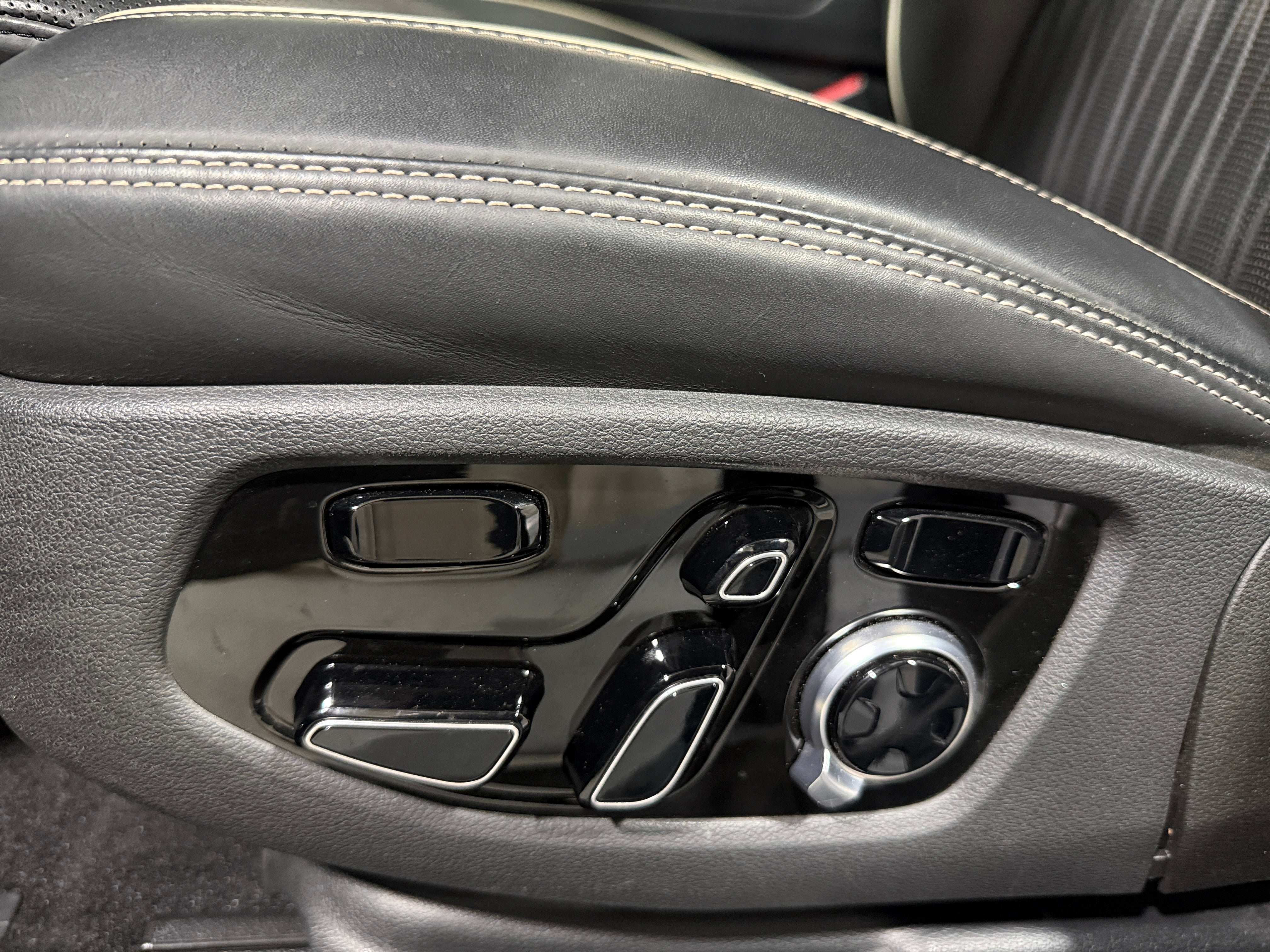 2020 GENESIS G90 Ultimate - Photo 11