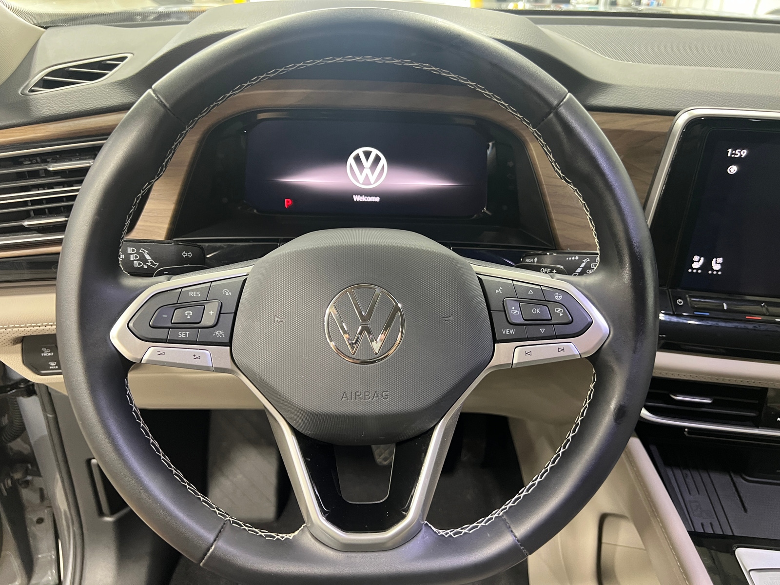 Thumbnail: 2026 Volkswagen Atlas - 4