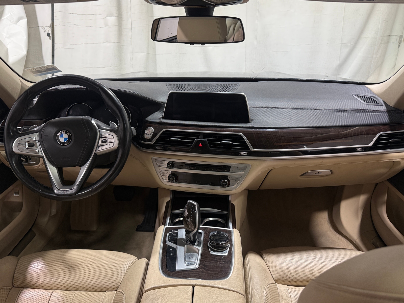 Thumbnail: 2017 BMW 7 Series - 2