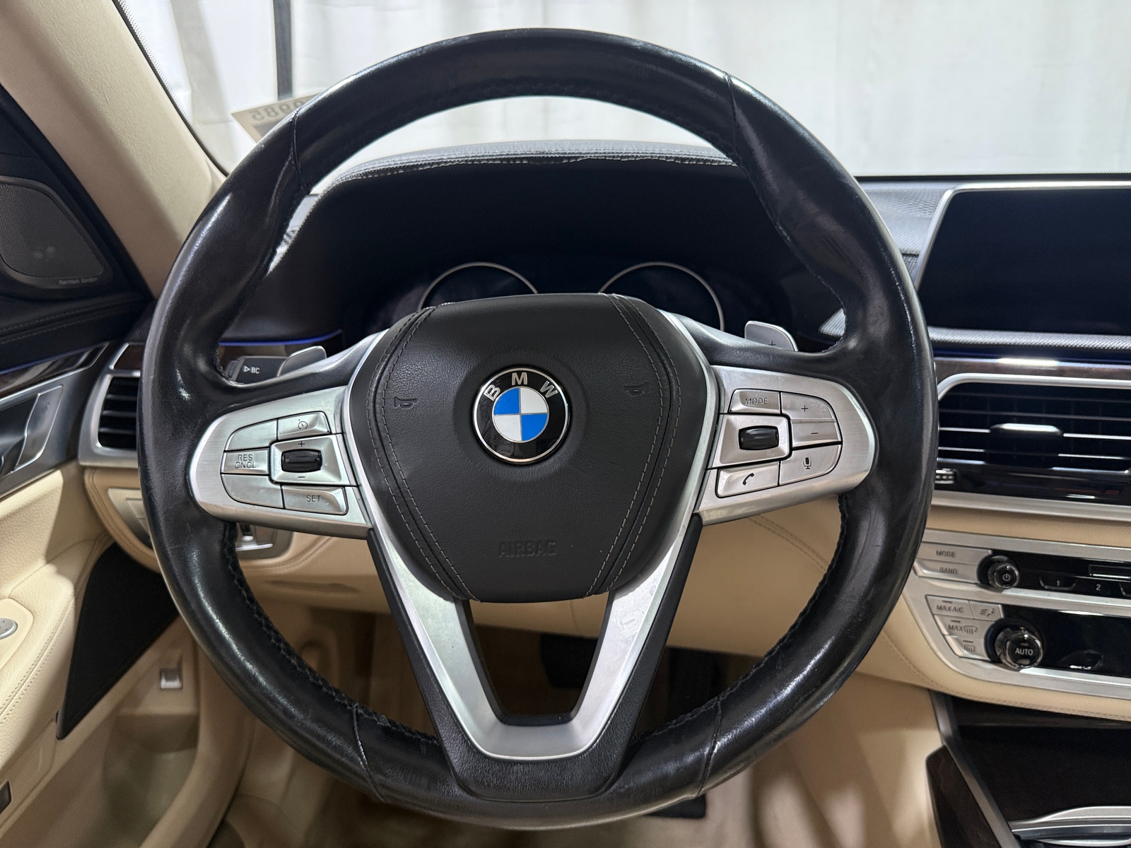 Thumbnail: 2017 BMW 7 Series - 4