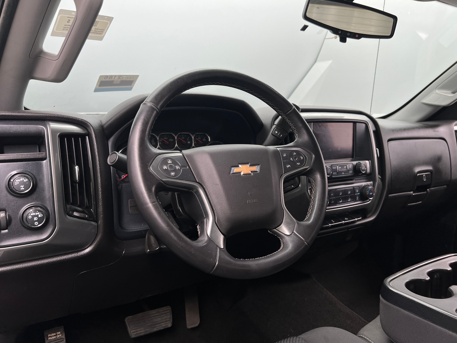 Thumbnail: 2018 Chevrolet Silverado 1500 - 3