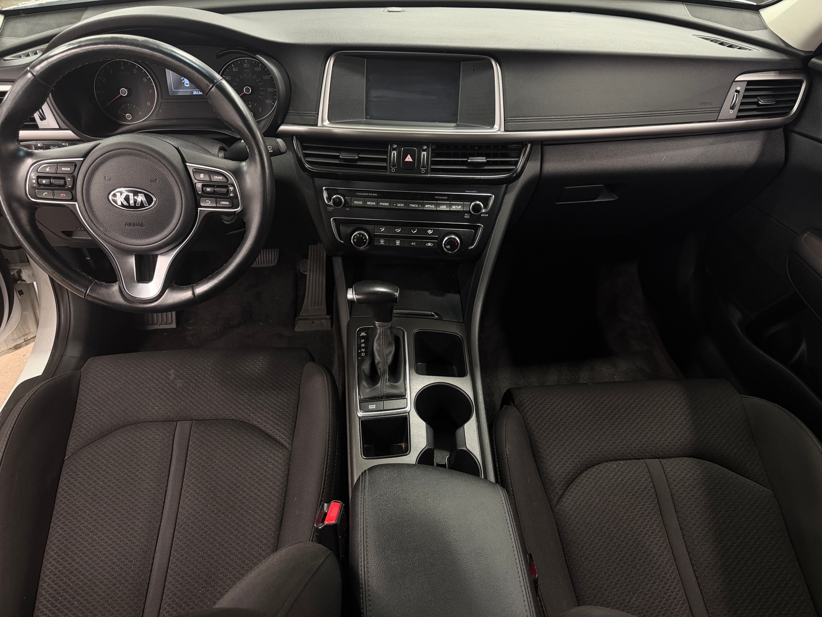 Thumbnail: 2018 Kia Optima - 3