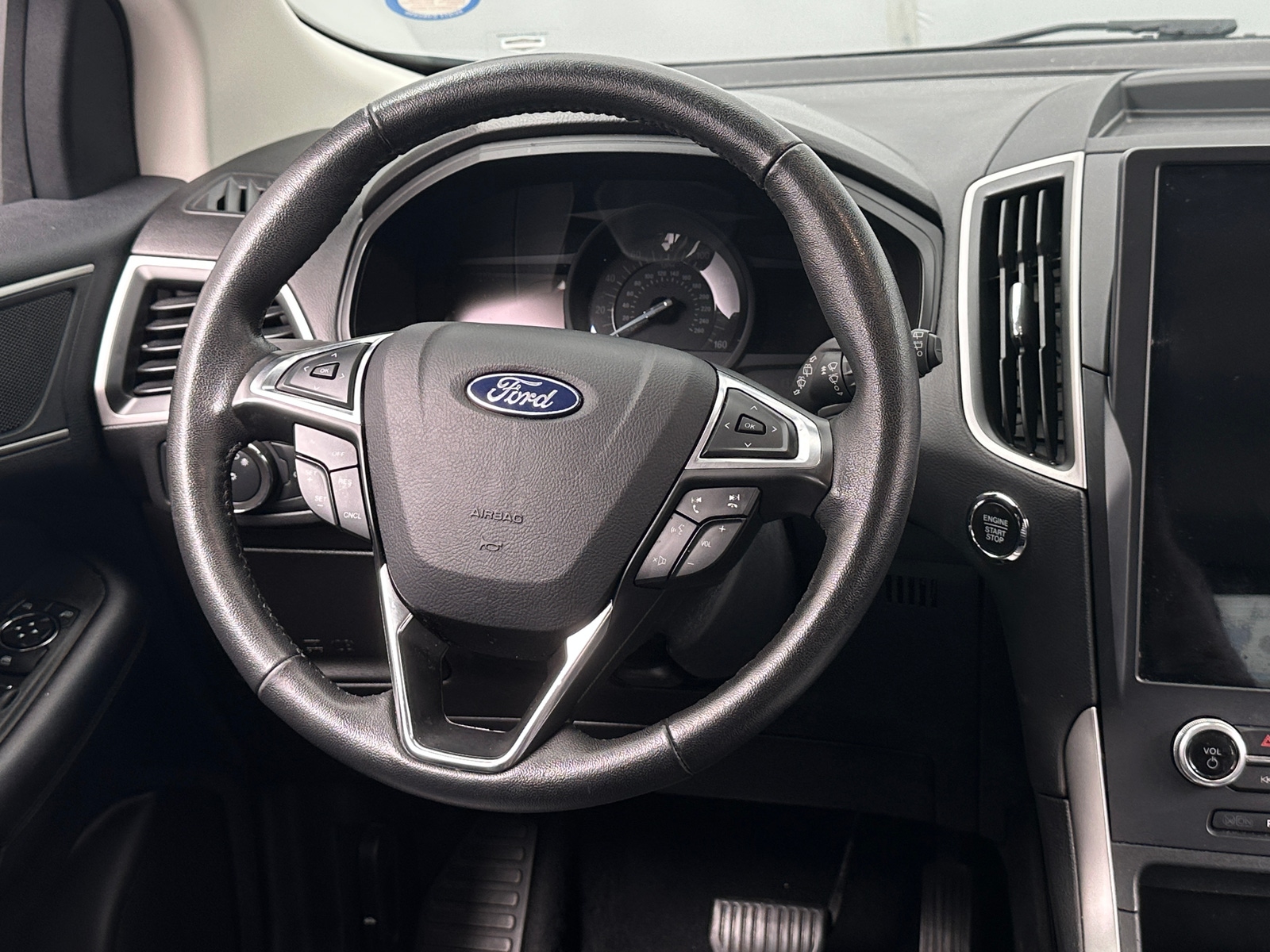 Thumbnail: 2022 Ford Edge - 4