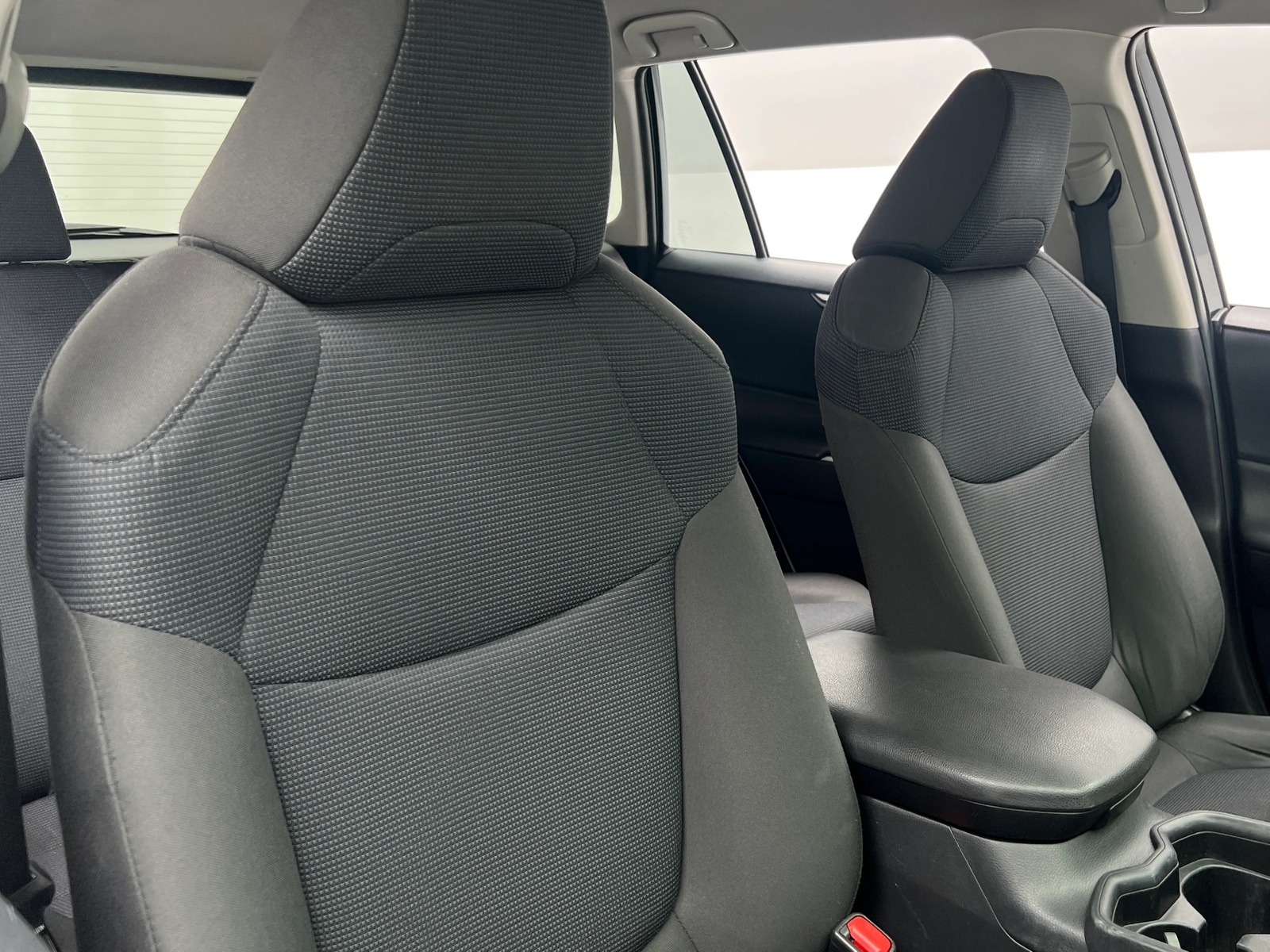 Thumbnail: 2020 Toyota RAV4 - 2