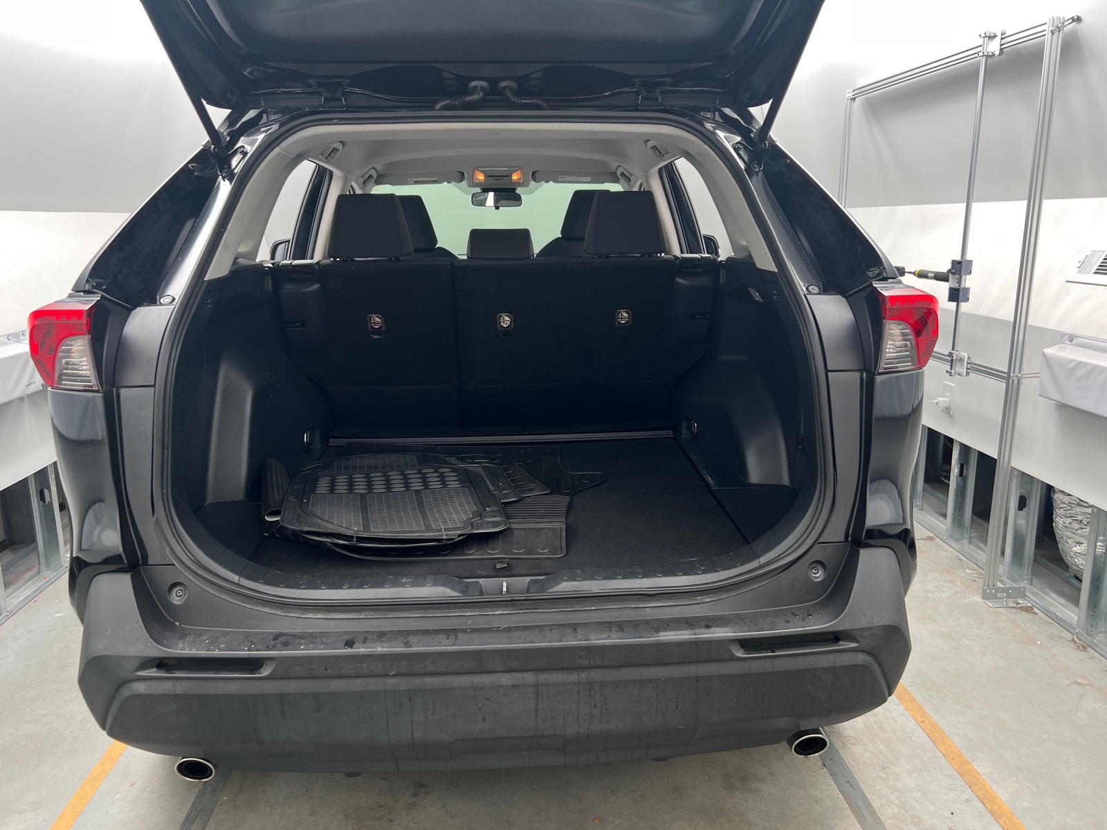 Thumbnail: 2020 Toyota RAV4 - 7