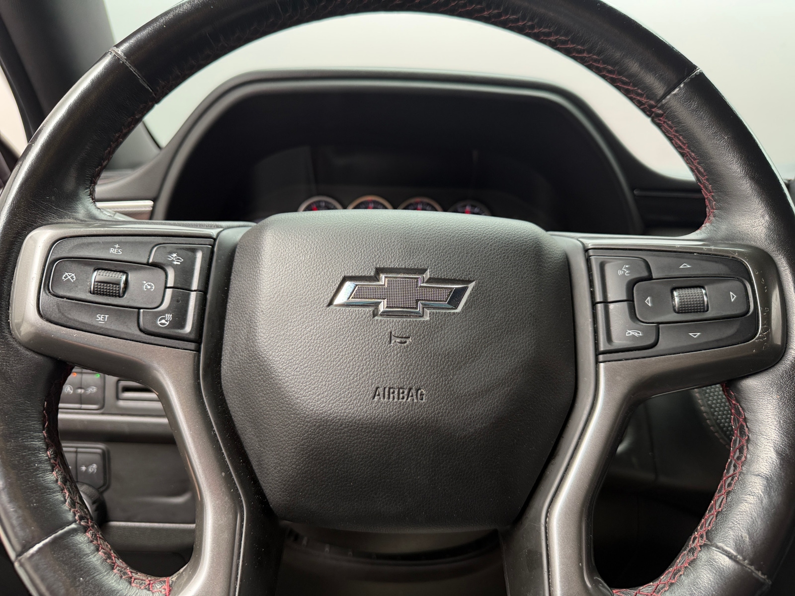 Thumbnail: 2021 Chevrolet Suburban - 4