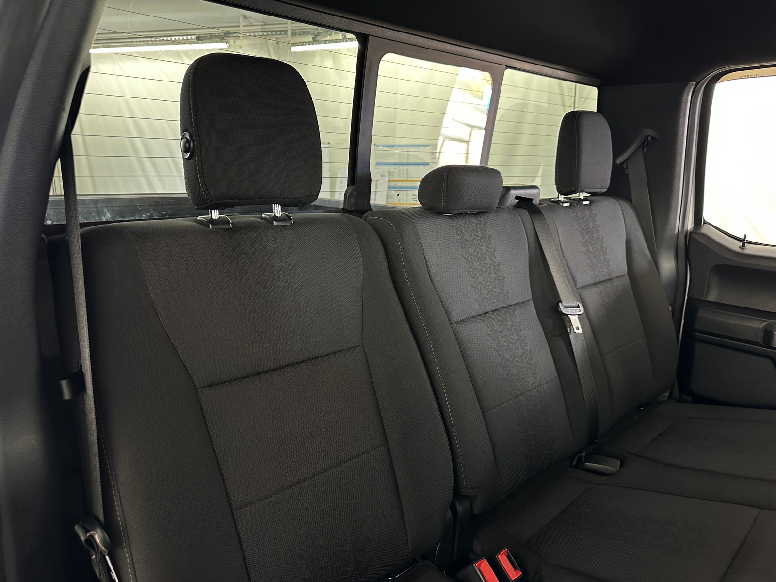 Thumbnail: 2019 Ford Econoline - 6