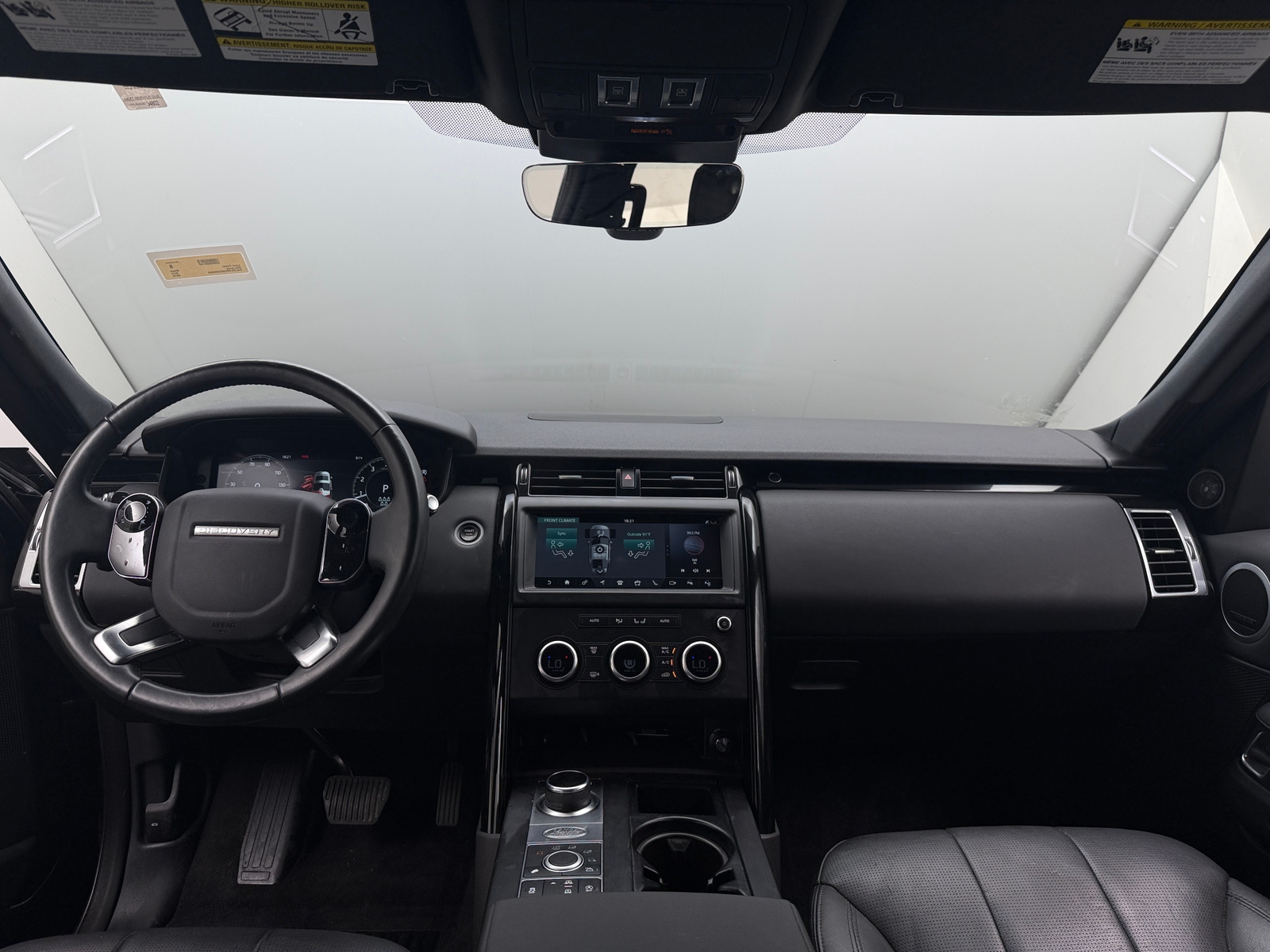 Thumbnail: 2019 Land Rover Discovery - 2