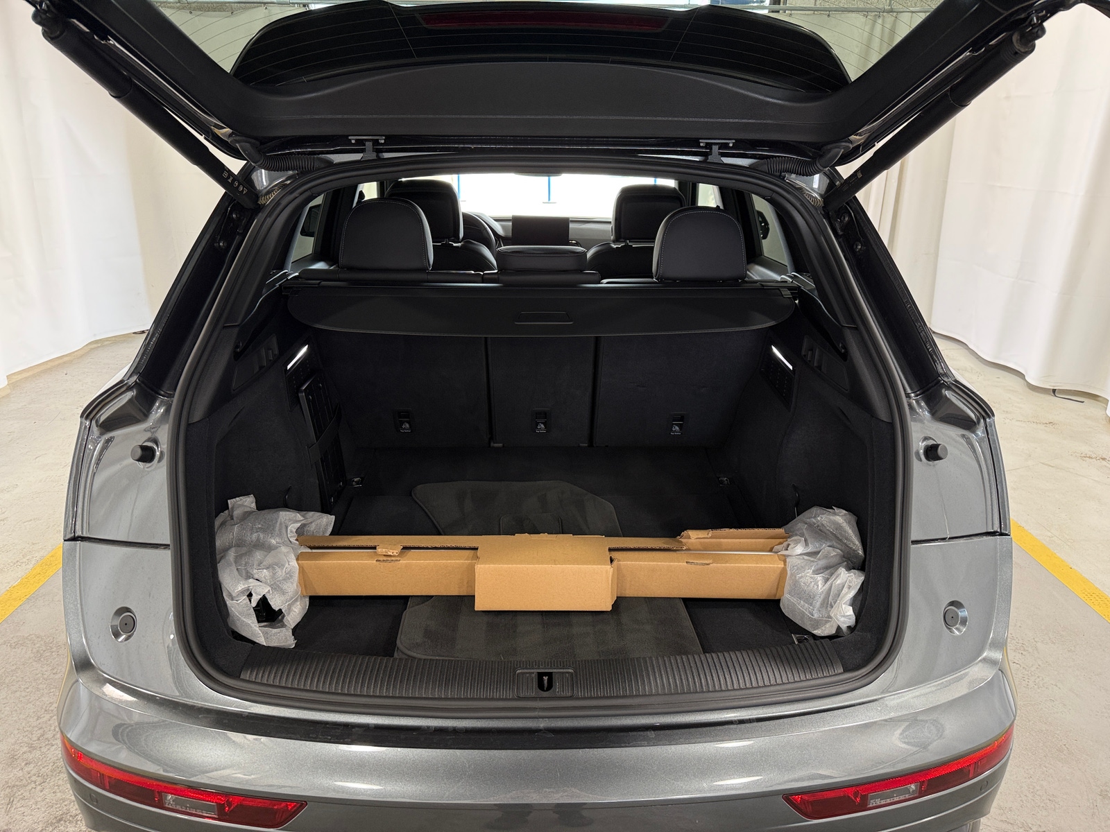 Thumbnail: 2024 Audi Q5 - 6