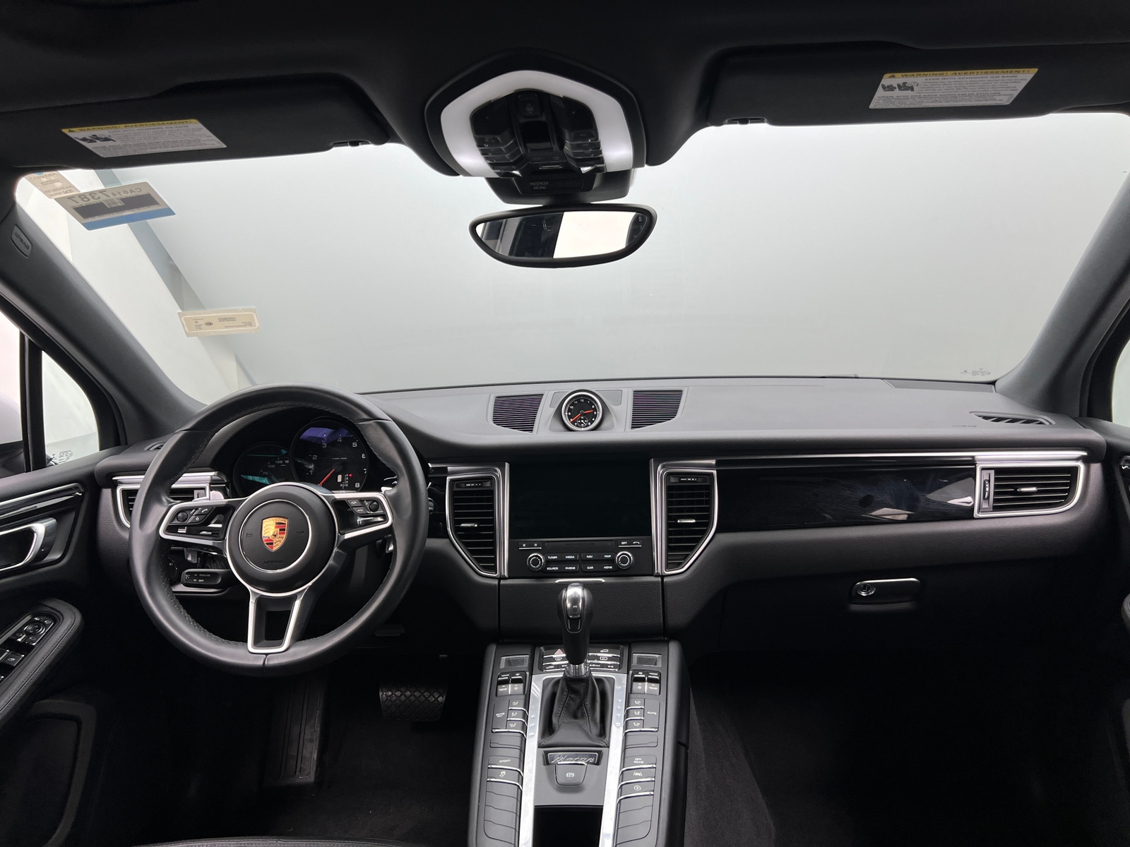 Thumbnail: 2018 Porsche Macan - 2