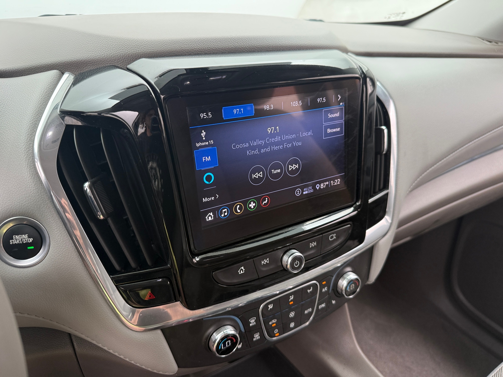 Thumbnail: 2020 Chevrolet Traverse - 4