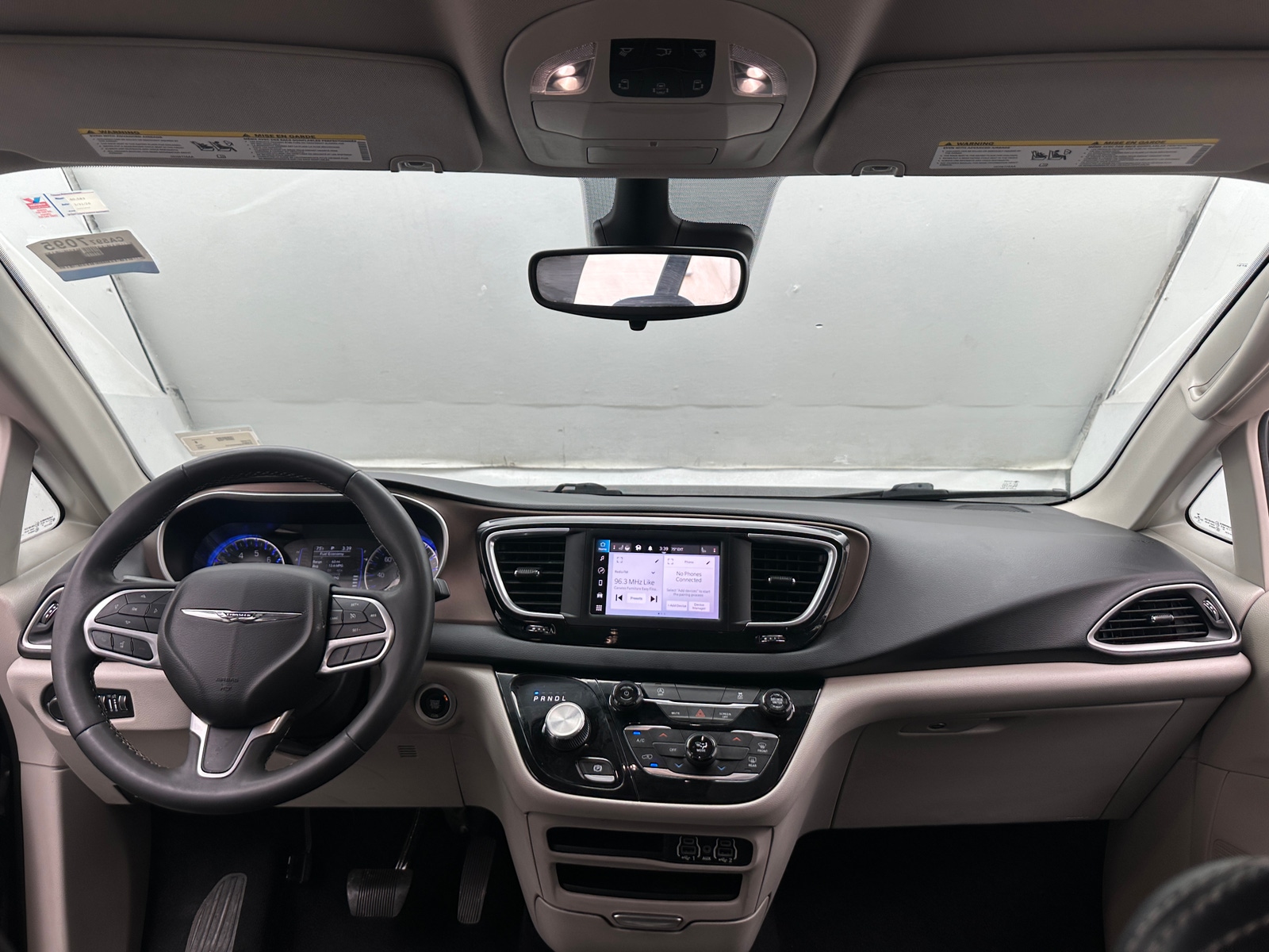 Thumbnail: 2023 Chrysler Voyager - 3