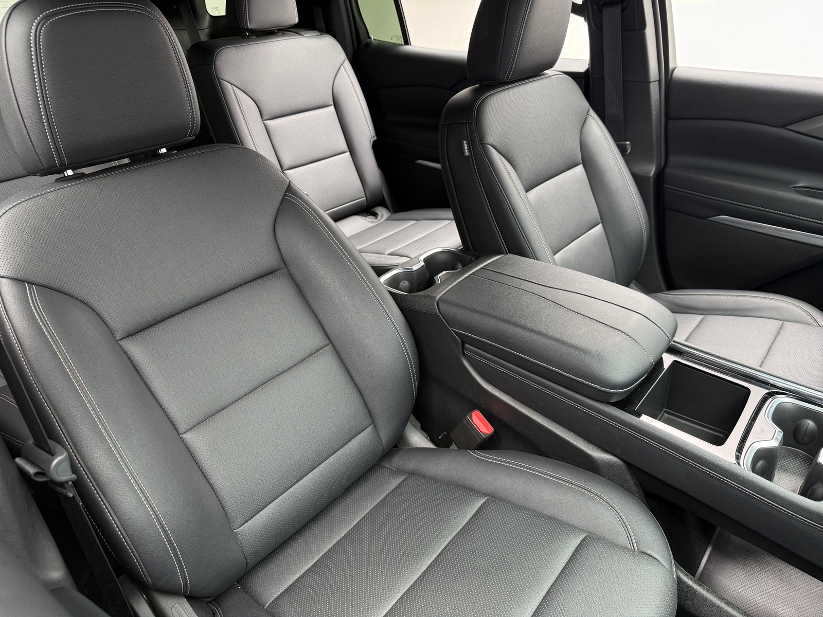 Thumbnail: 2026 Chevrolet Traverse - 2