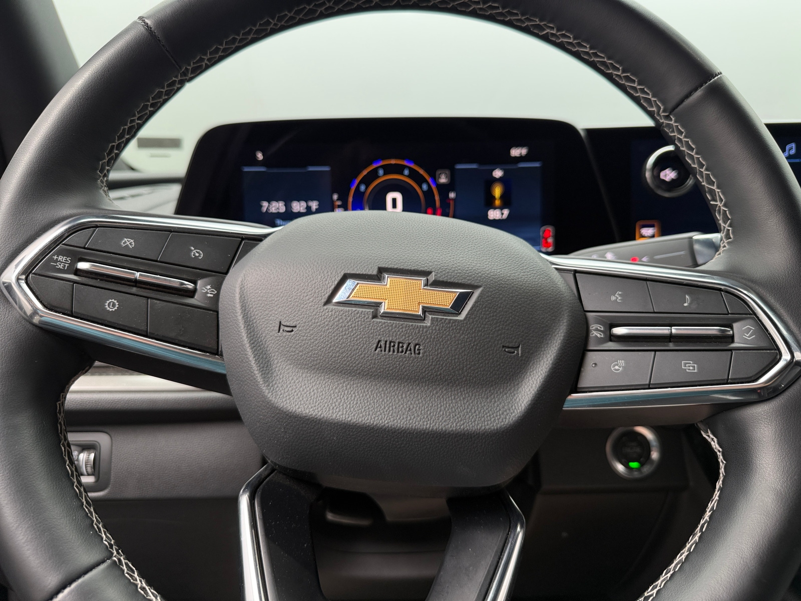 Thumbnail: 2026 Chevrolet Traverse - 5