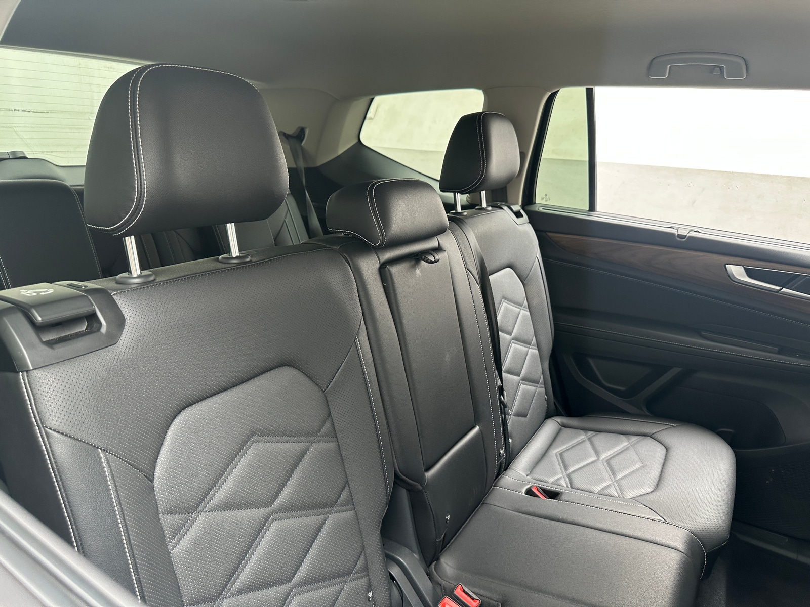 Thumbnail: 2026 Volkswagen Atlas - 5