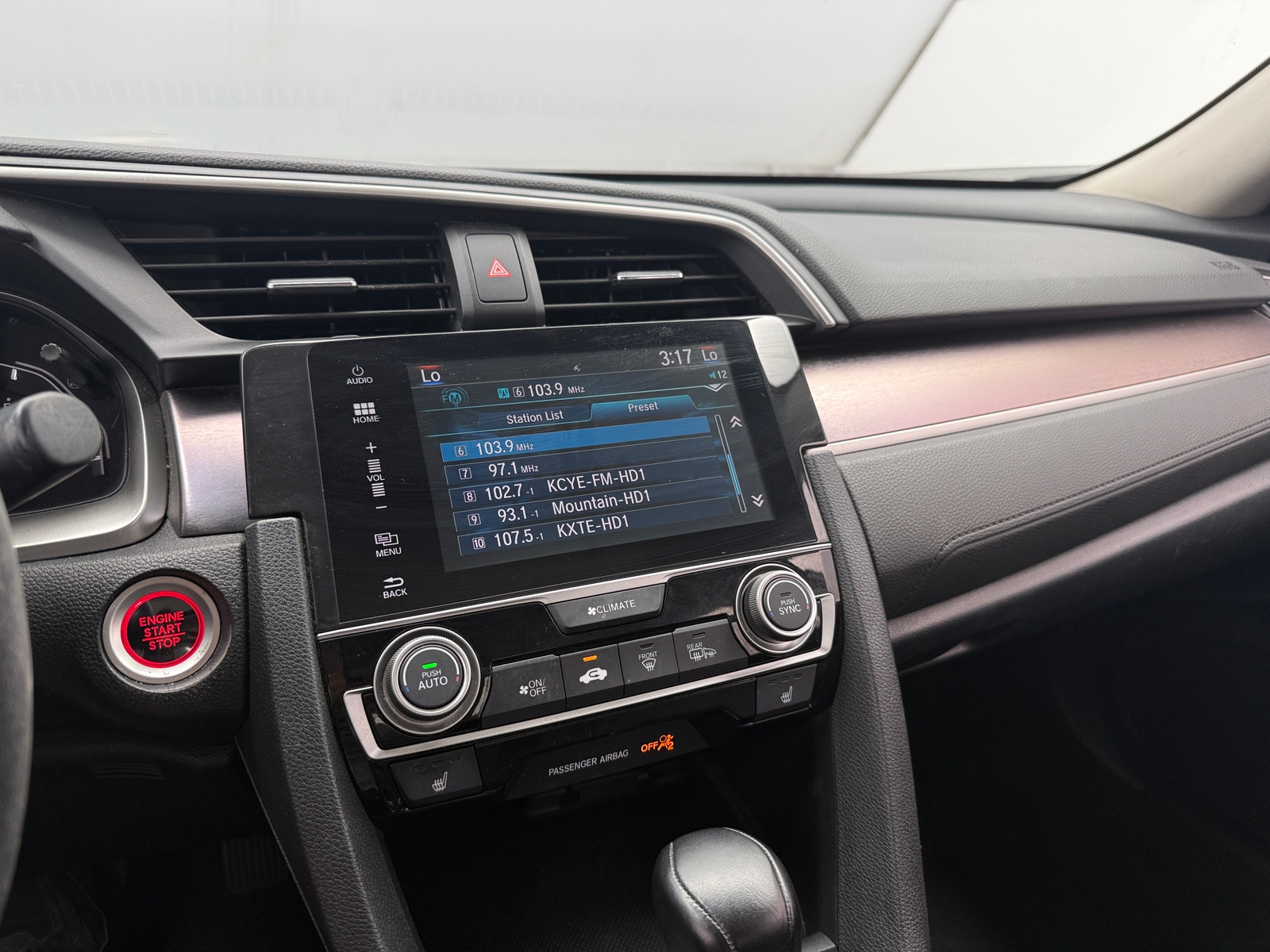 Thumbnail: 2017 Honda Civic - 3