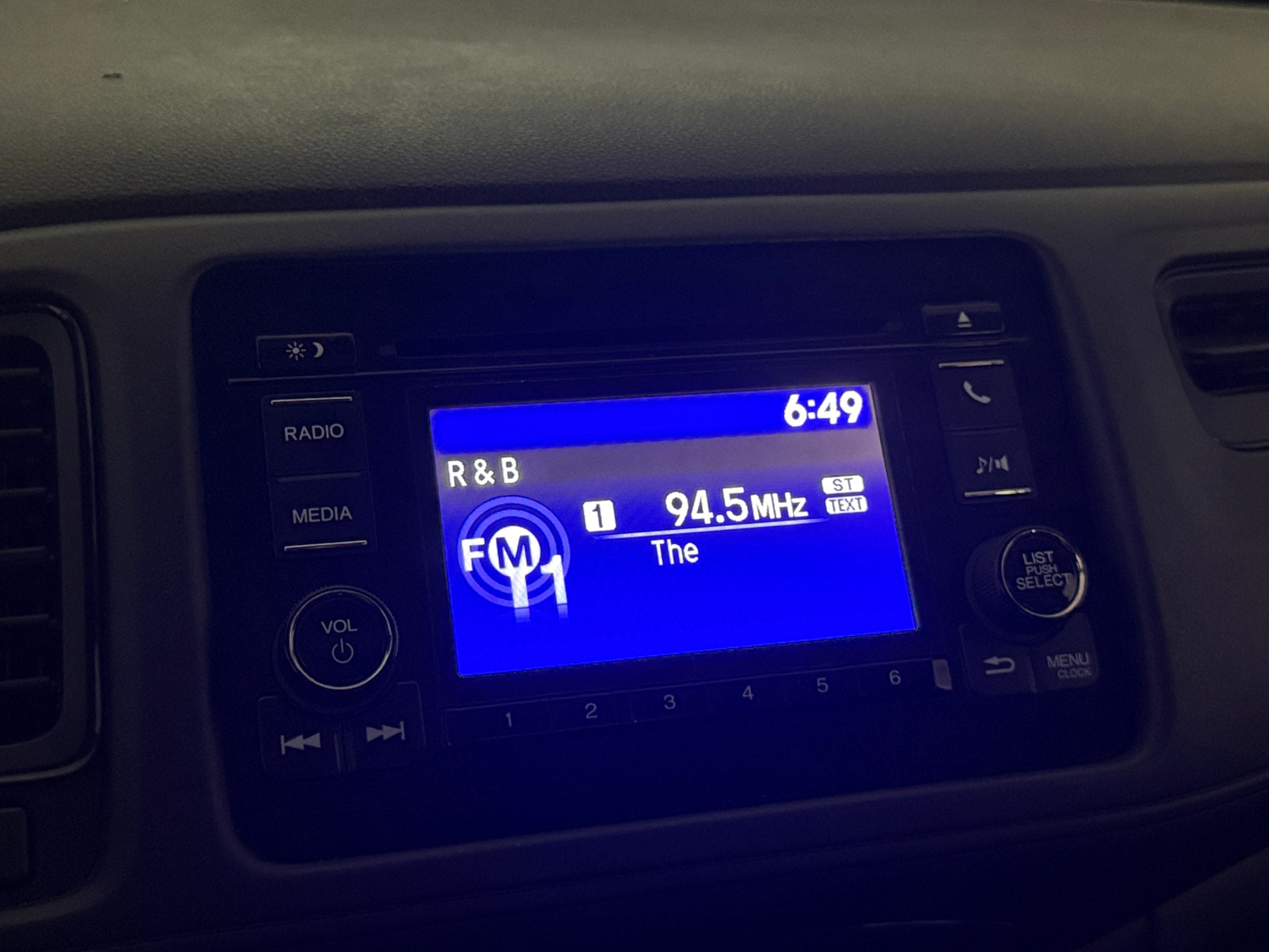 Thumbnail: 2019 Honda HR-V - 4