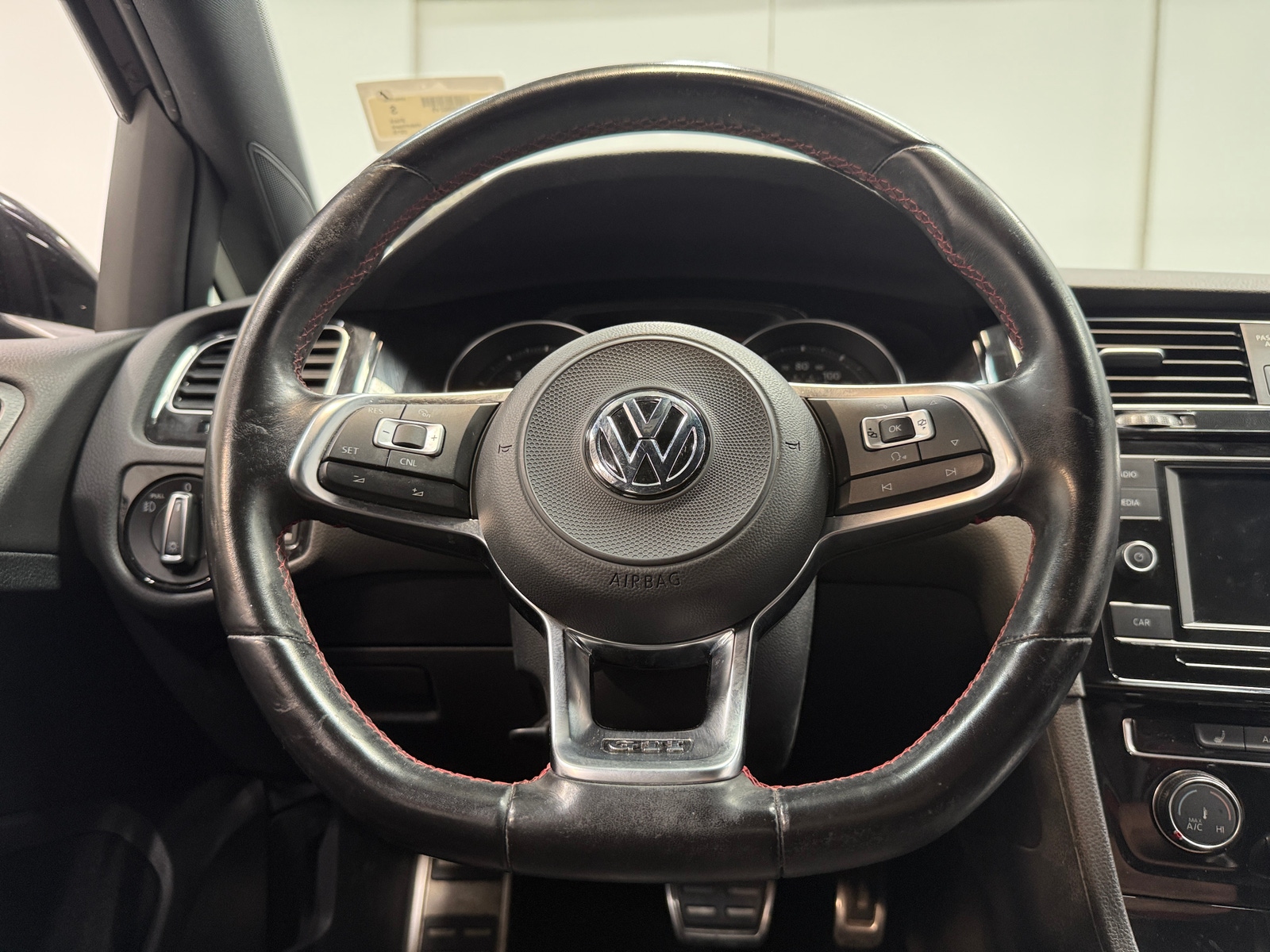 Thumbnail: 2018 Volkswagen Golf - 5