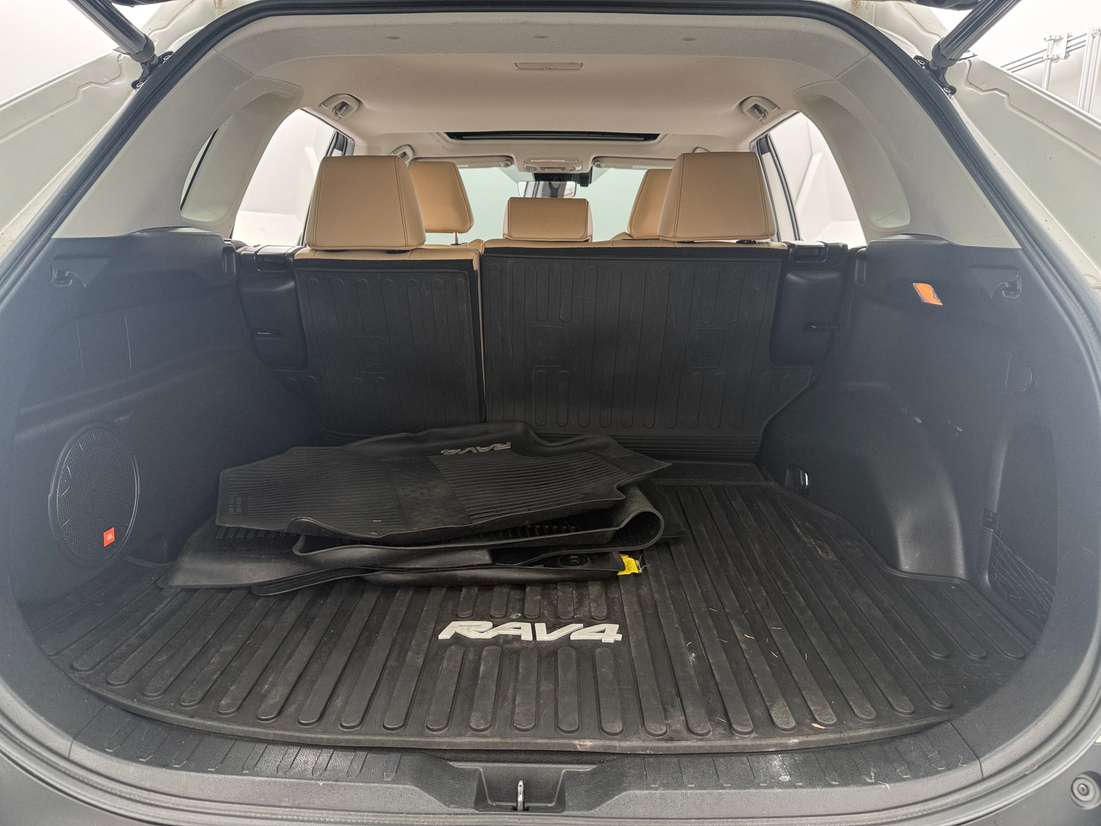 Thumbnail: 2020 Toyota RAV4 - 6