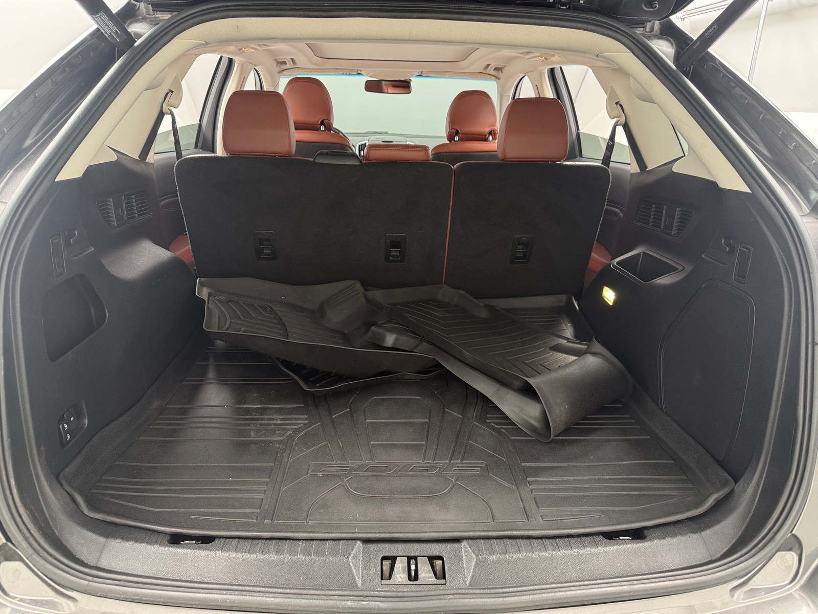 Thumbnail: 2016 Ford Edge - 6