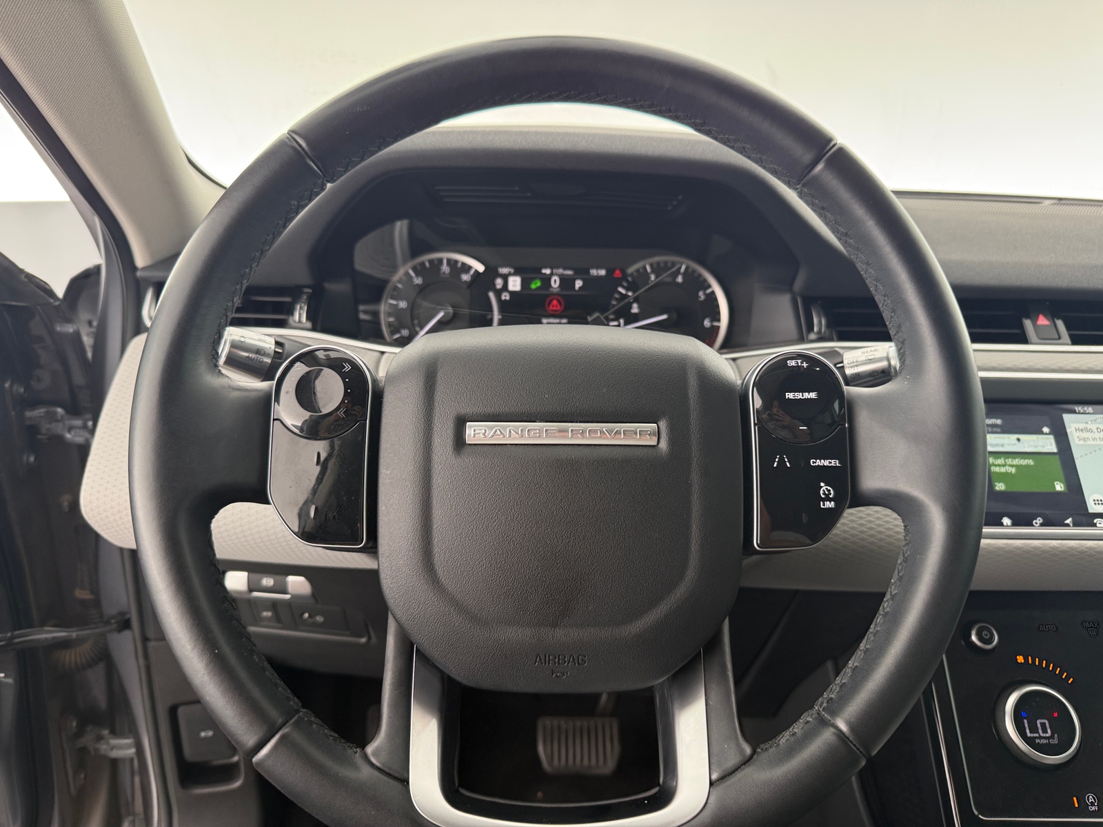 Thumbnail: 2020 Land Rover Range Rover Evoque - 4