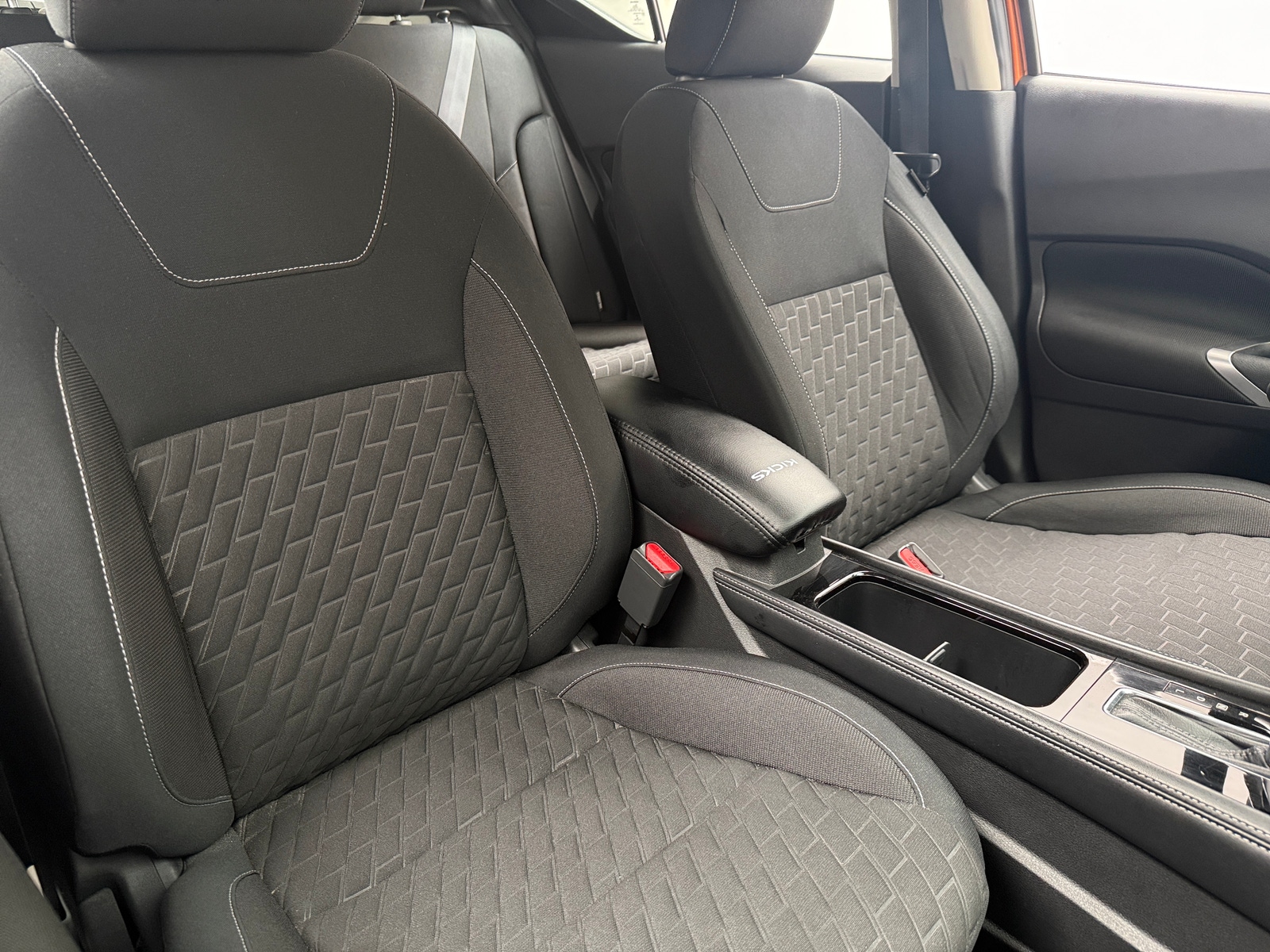 Thumbnail: 2021 Nissan Kicks - 2