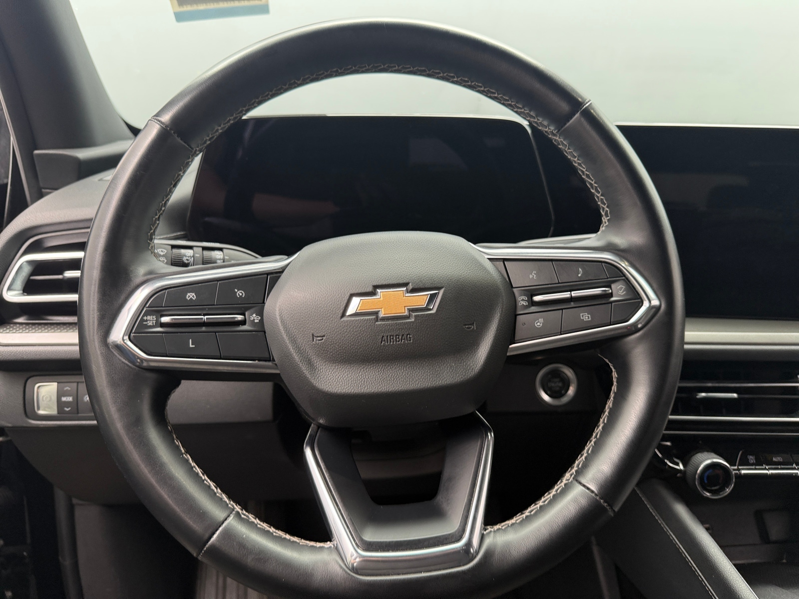 Thumbnail: 2024 Chevrolet Traverse - 5