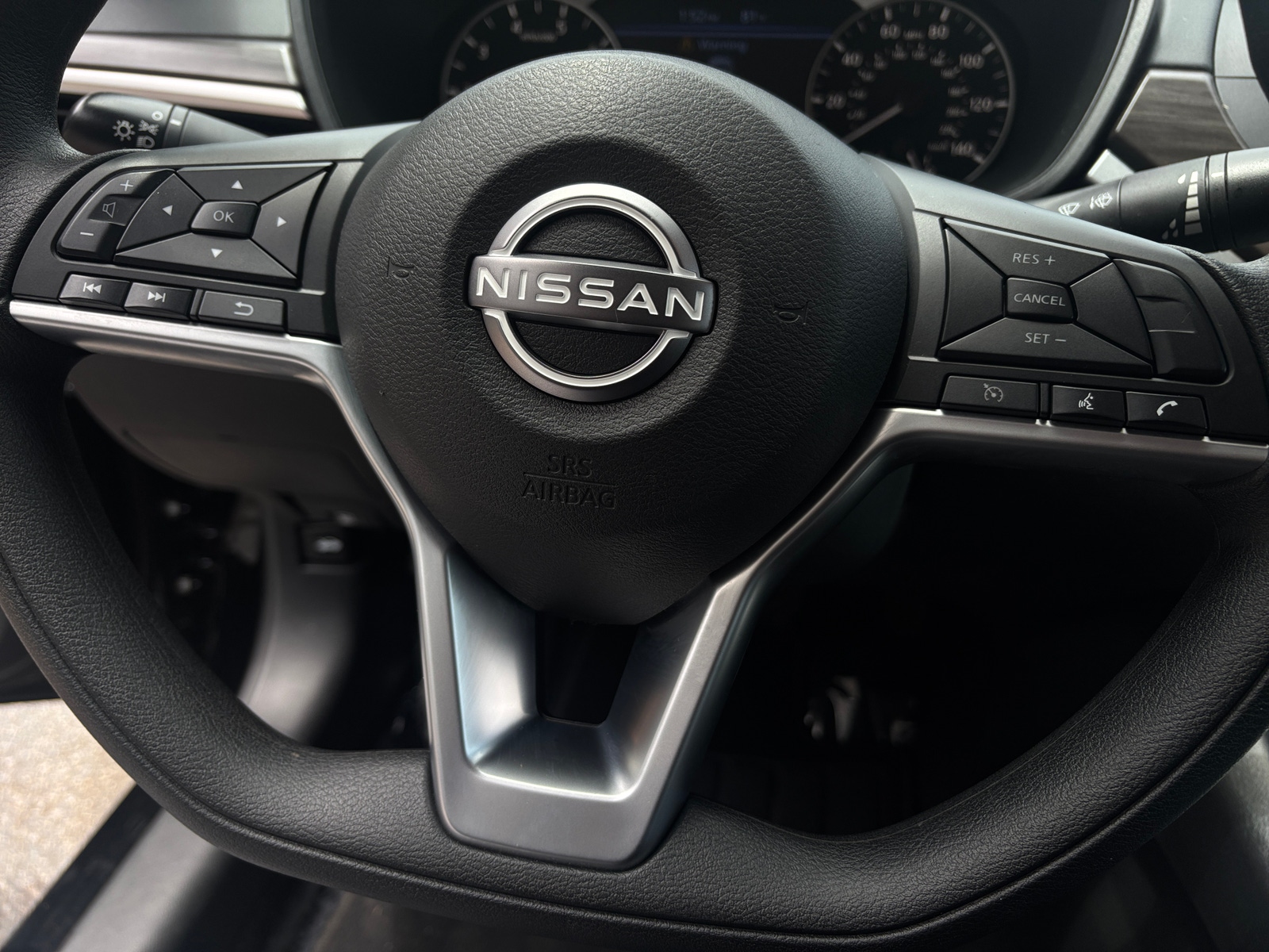 Thumbnail: 2025 Nissan Altima - 5