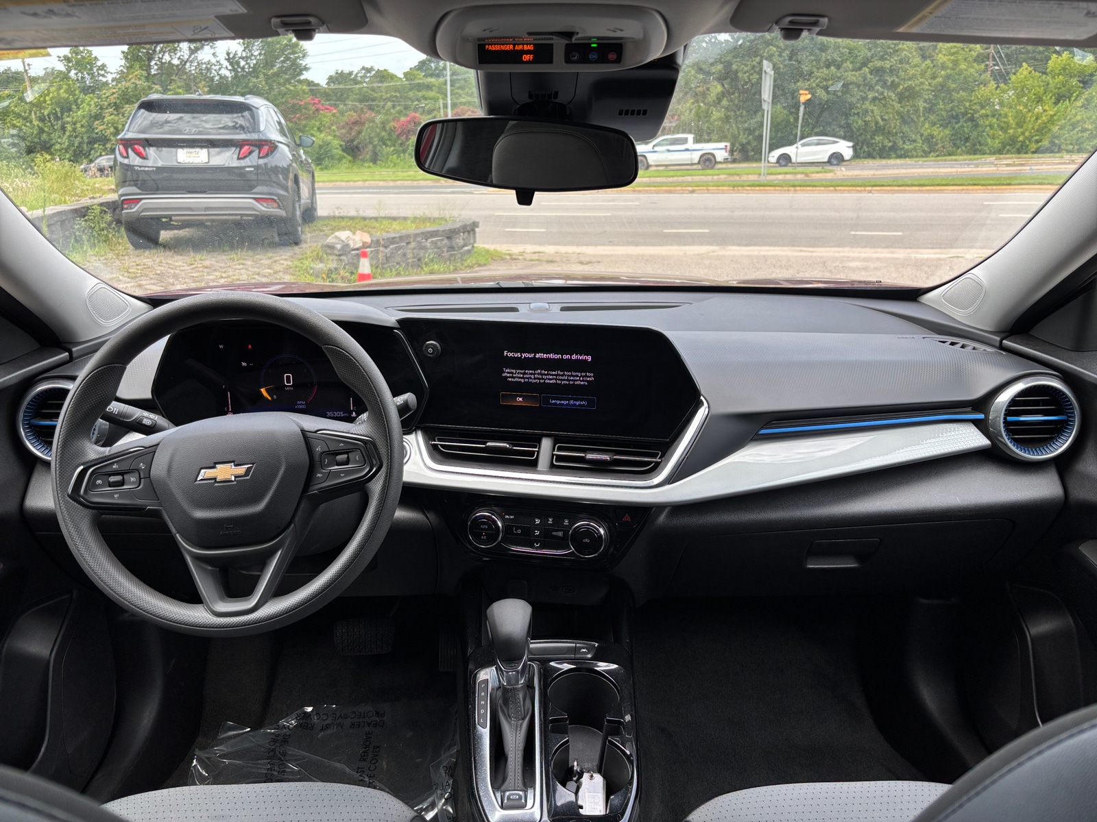 Thumbnail: 2025 Chevrolet Trax - 3